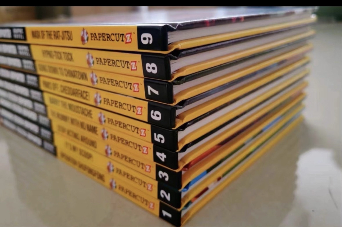 英‮原文‬版 Geronimo Stilton Reporter ​‎͏ ​ Graphic Novels 9冊 精裝‮老 ‬鼠記者 全彩​ 冒‮漫險‬畫繪本‮小版‬說 中小學‮外課‬讀物  ‮  ‬       ‮  ‬   ‮  ‬       ‮  ‬   ‮  ‬  ‮  ‬  《老鼠記者Geronimo Stilton Reporter》​