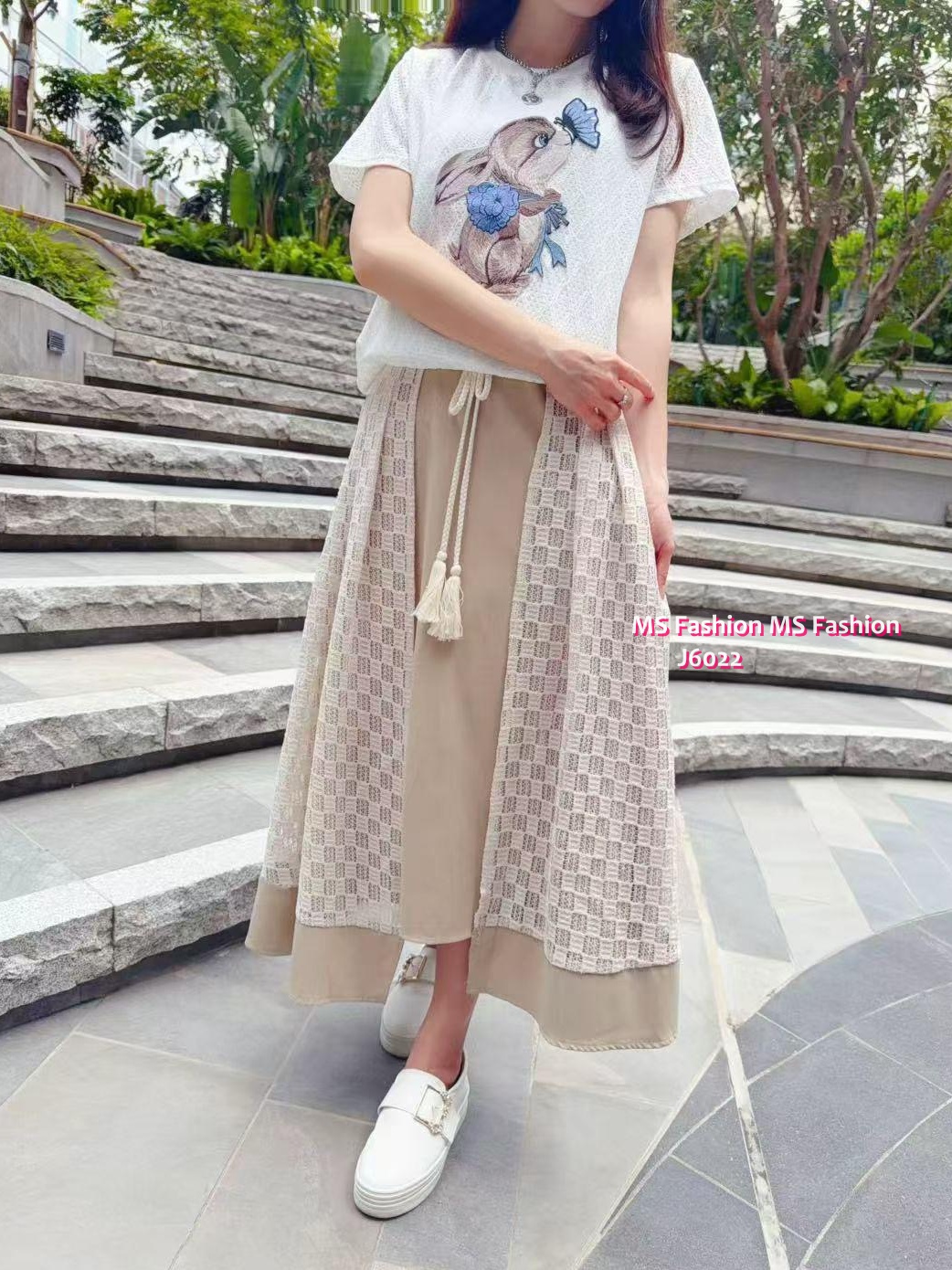 J6022 韓國🇰🇷特色通花半腰裙