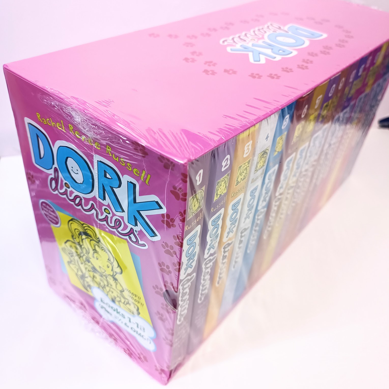 Dork diaries series  18 books  怪誕少女日記 女版小屁孩日記  B137
