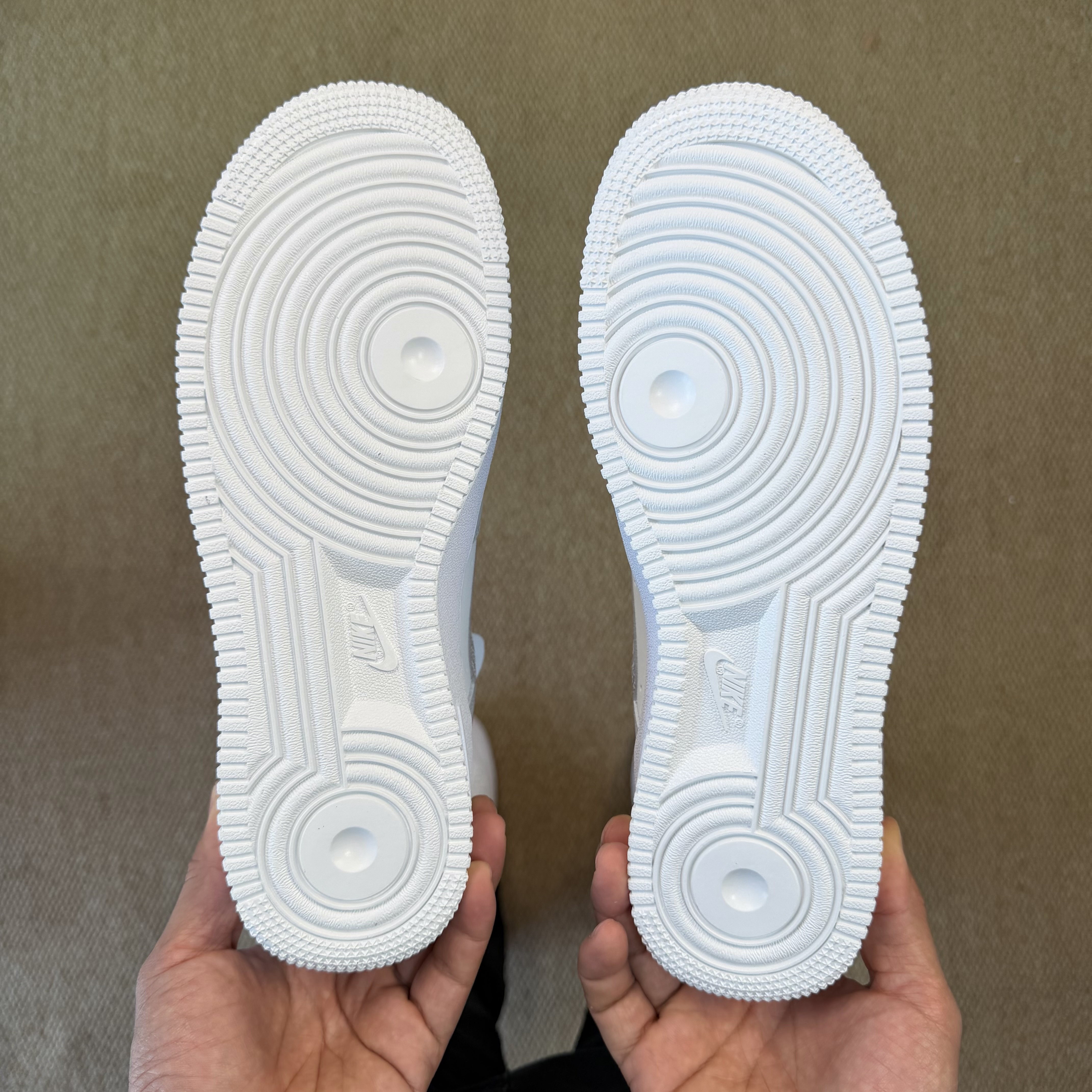 Nike Air Force 1 '07 IB6842-100