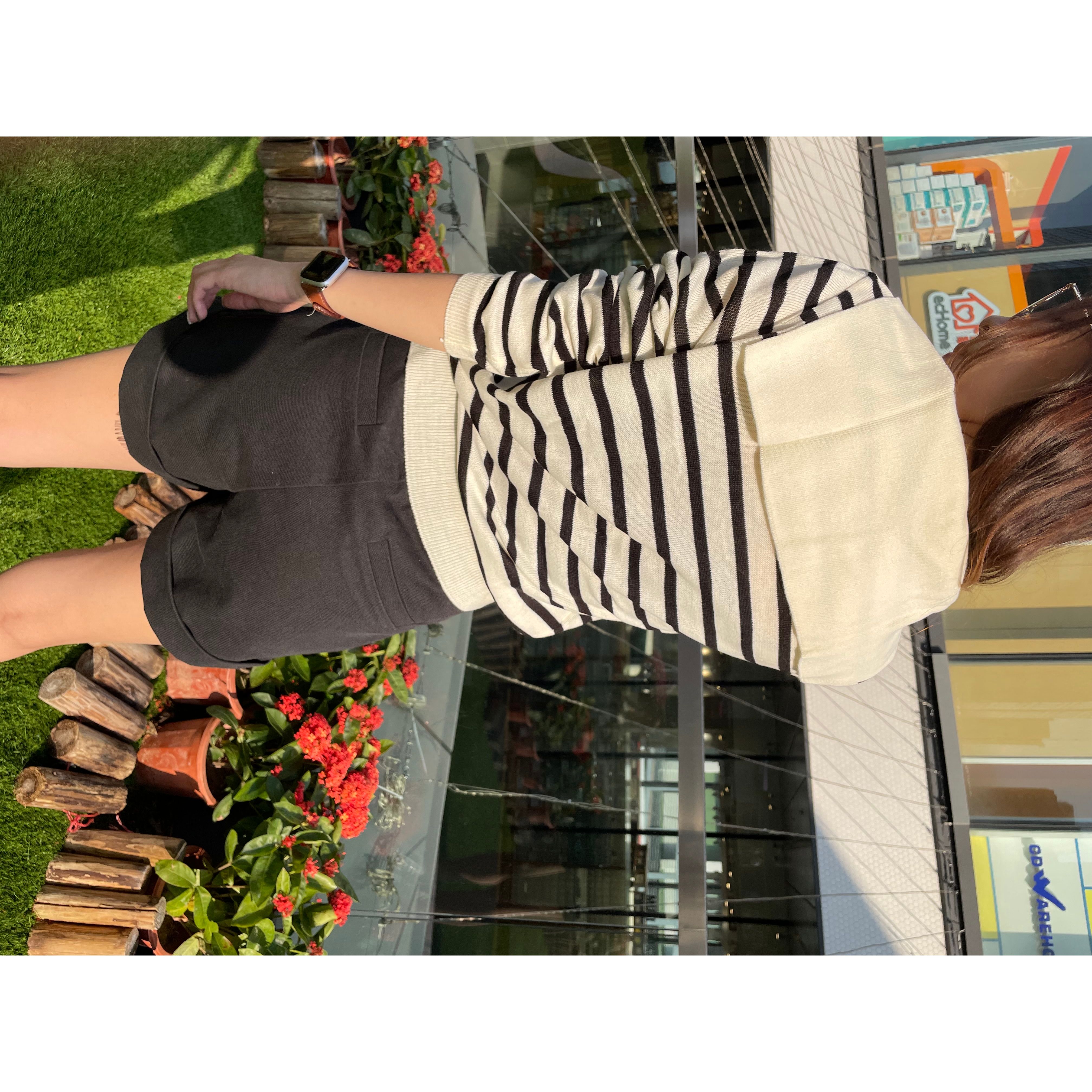 間條反領薄針織