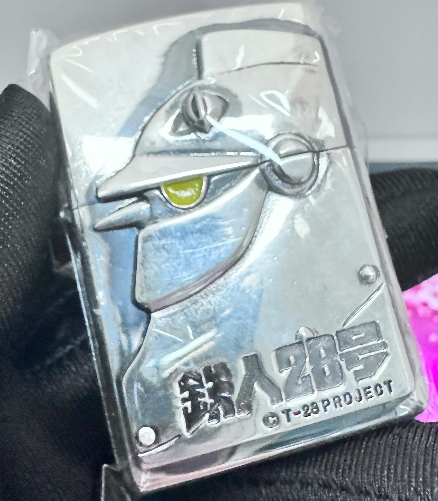 🔥Zippo🔥2004年日版《鐵人28號》 橫山光輝系列古銀鏡面勳章限量