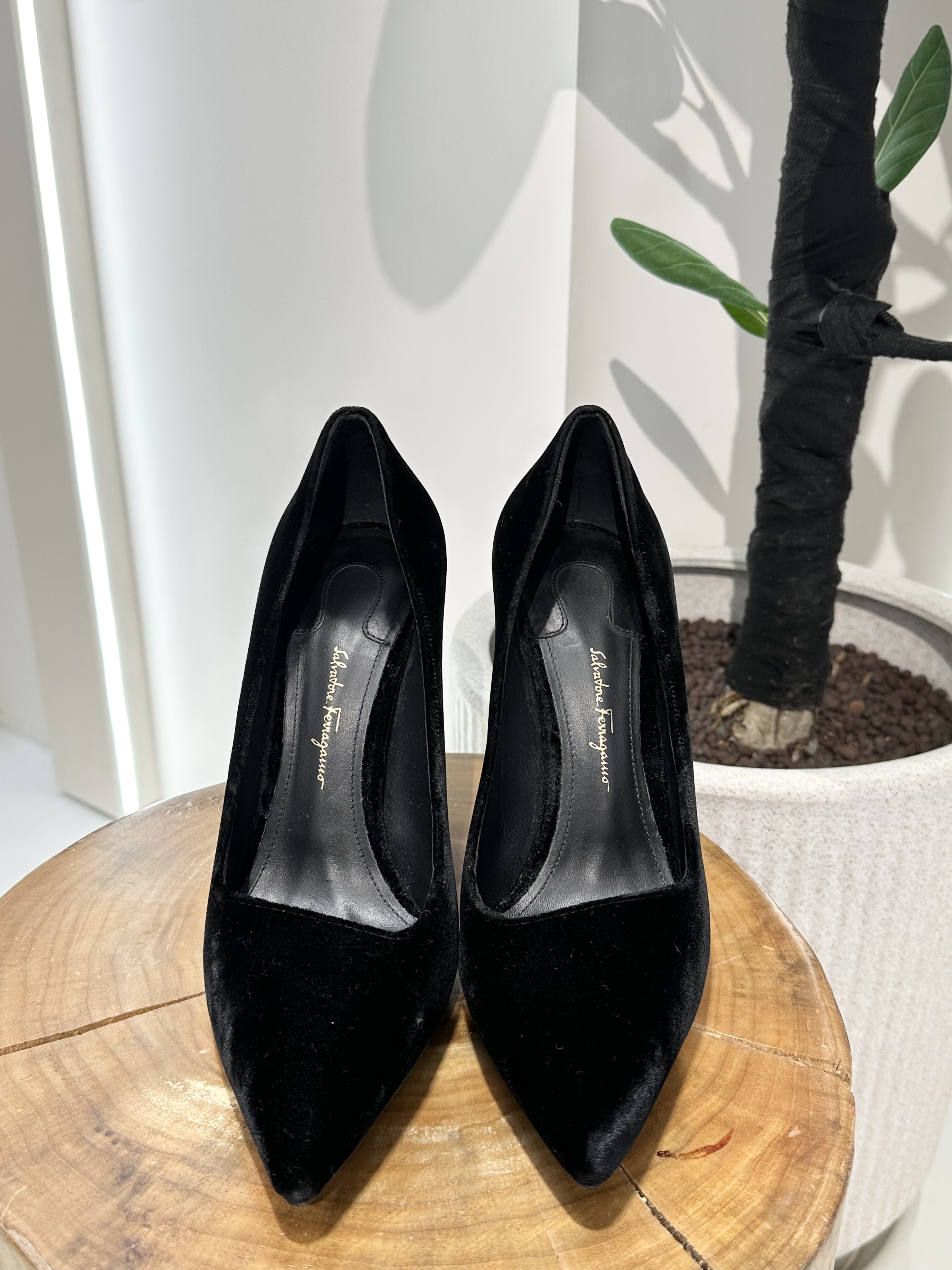 pre owned Salvatore Ferragamo high heels/ Size:39/ Product Code: 24122213