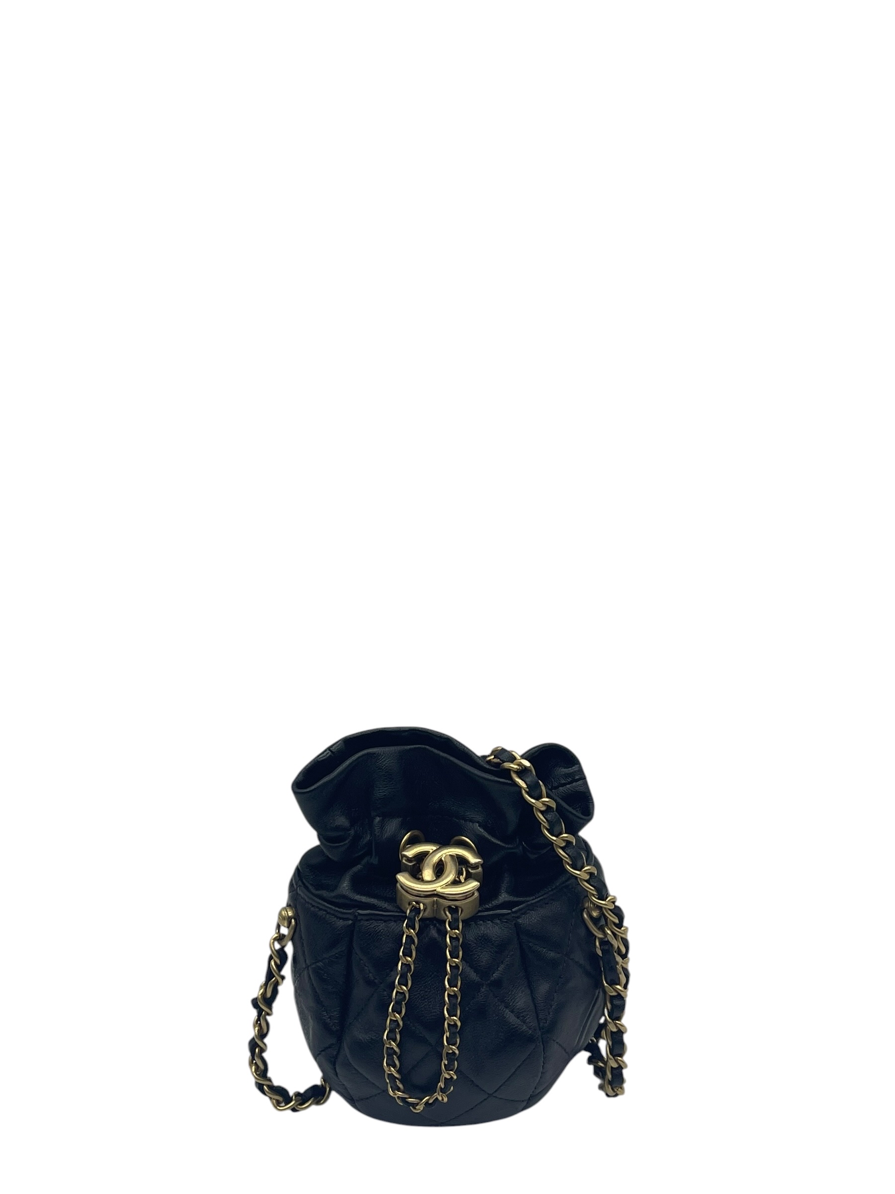 Pre-Owned CHANEL Drawstring CC Round Bucket Clutch with Chain Quilted Mini / Product Code: 26061101