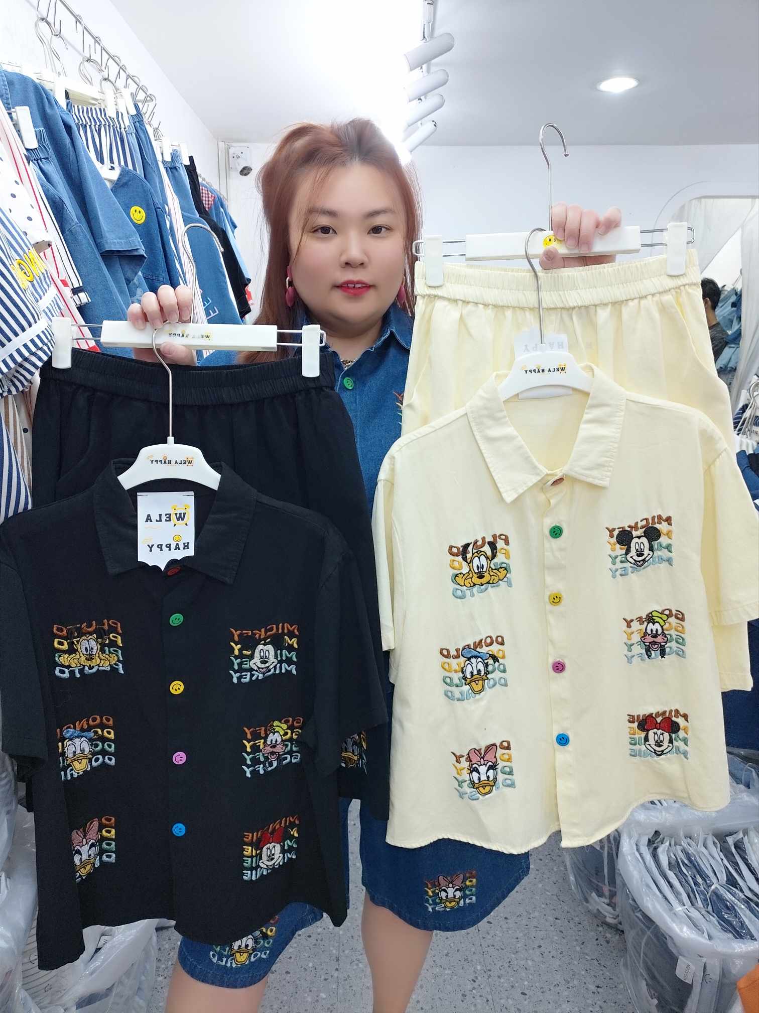 ENE08 米奇家族刺绣牛仔七分裤套装