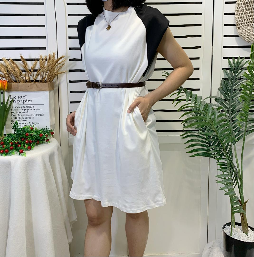 8050 Contrast Colar Mid Dress