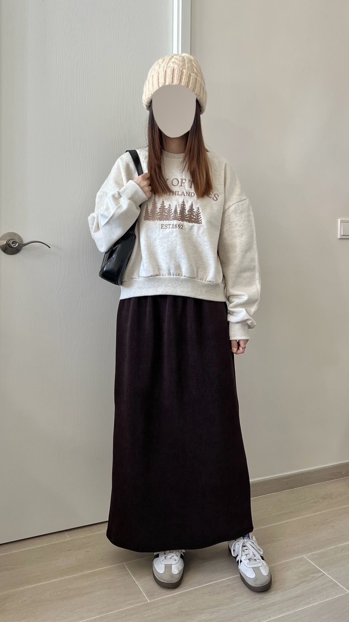 刺繡樹林衛衣 現貨