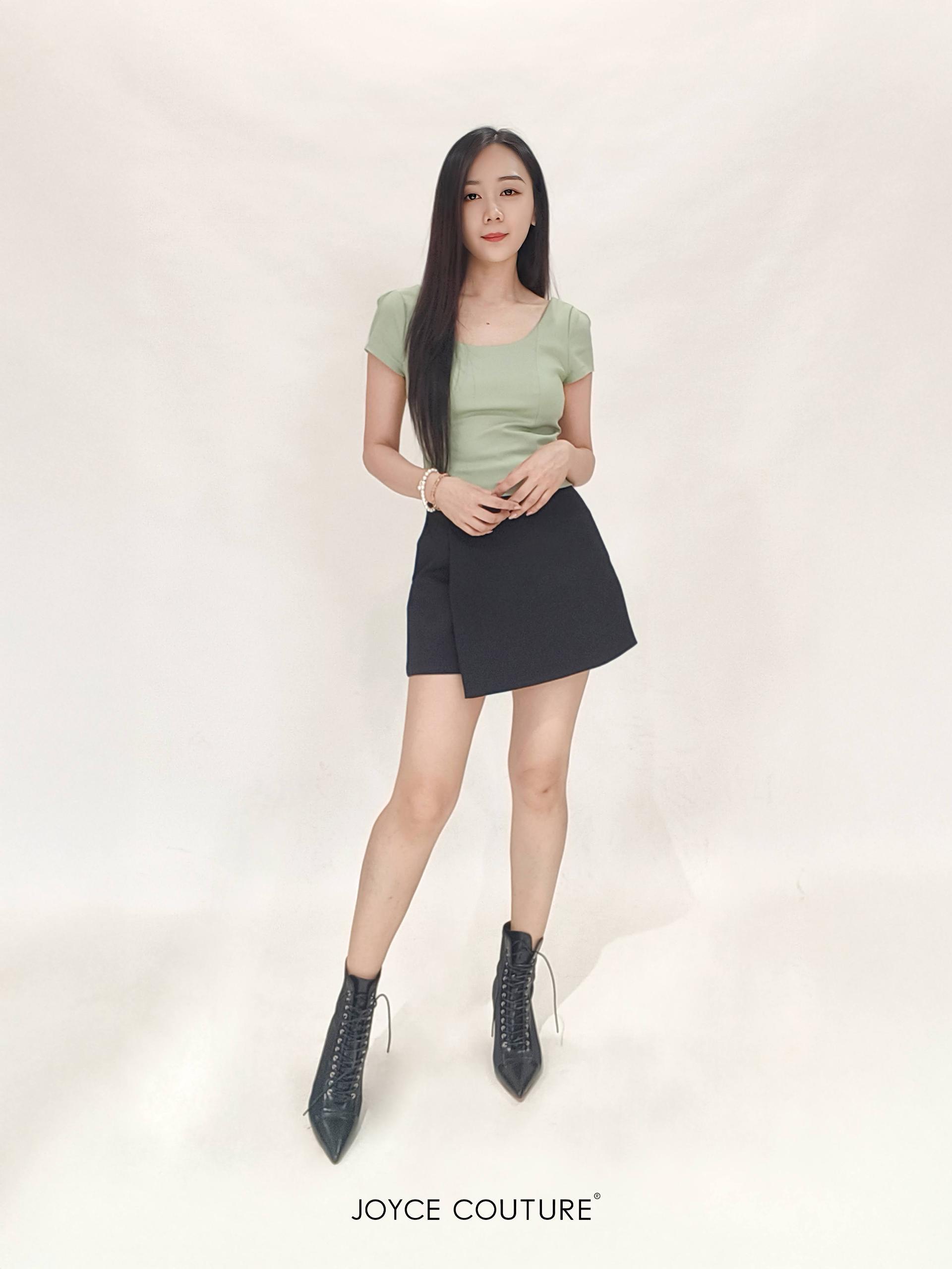 前片饰有串珠按扣裤裙 P0095