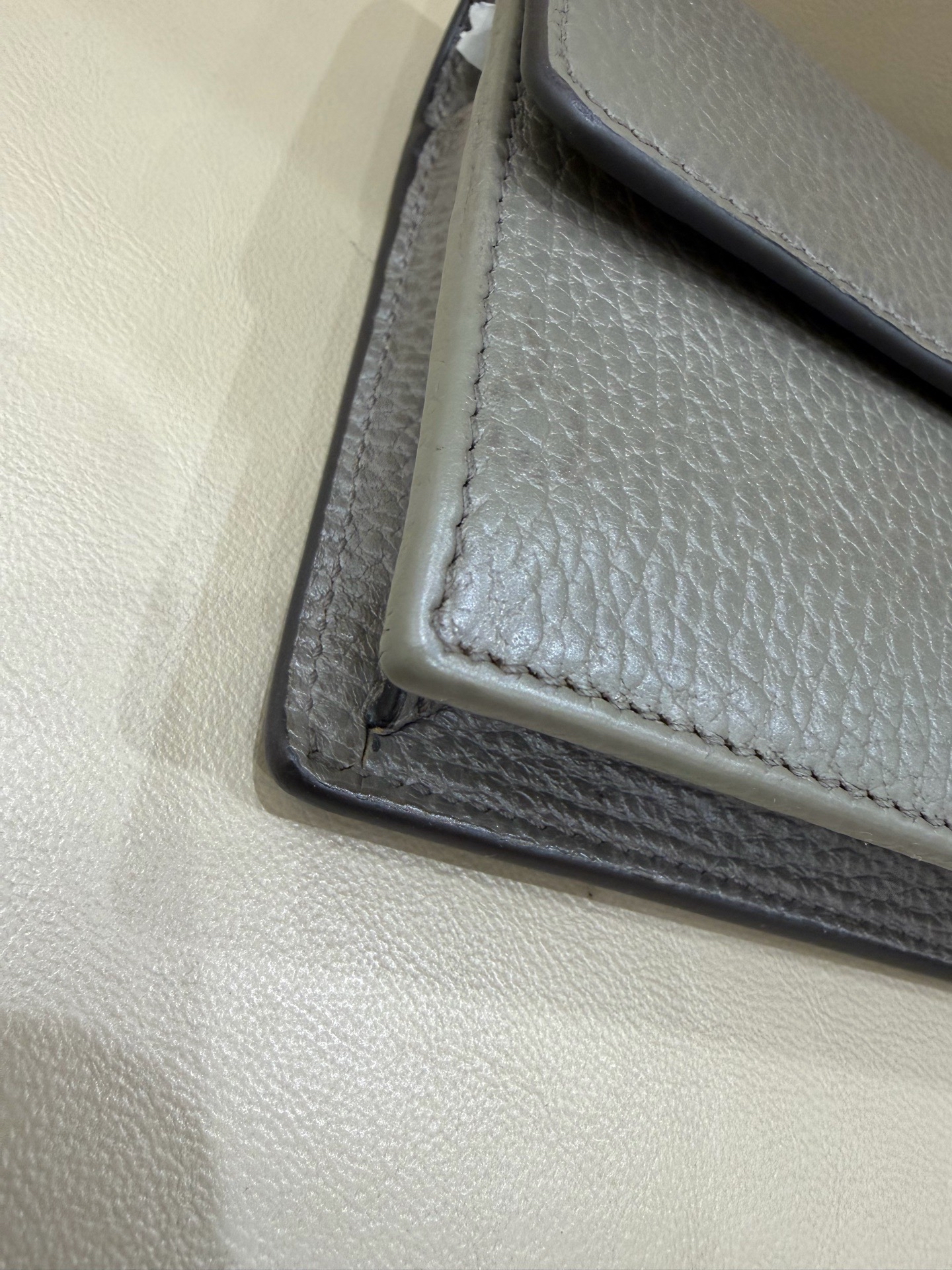 【預訂貨品】Gucci雙G灰色牛皮woc