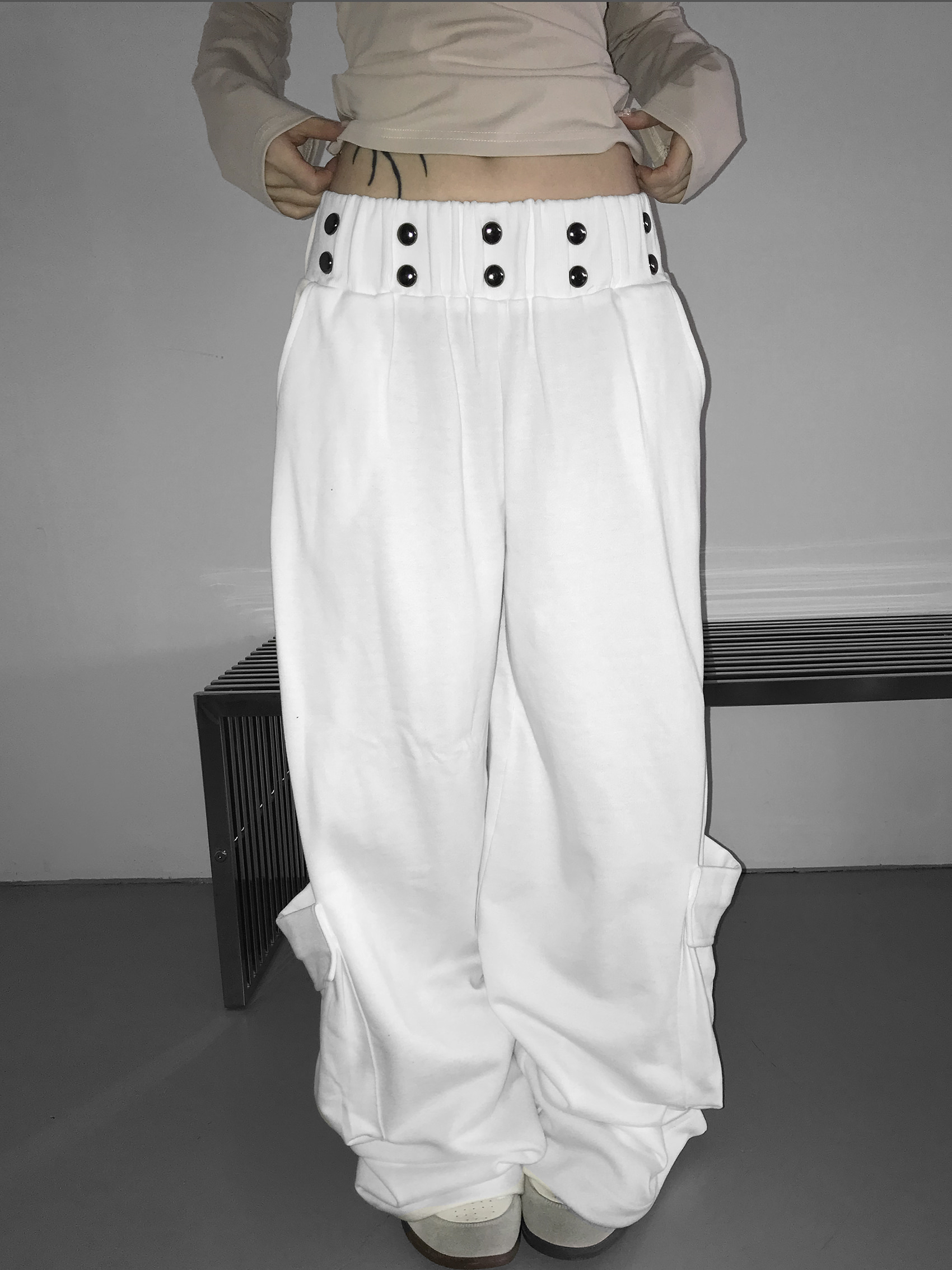 Nova Snap Wide-Leg Cargo Pants