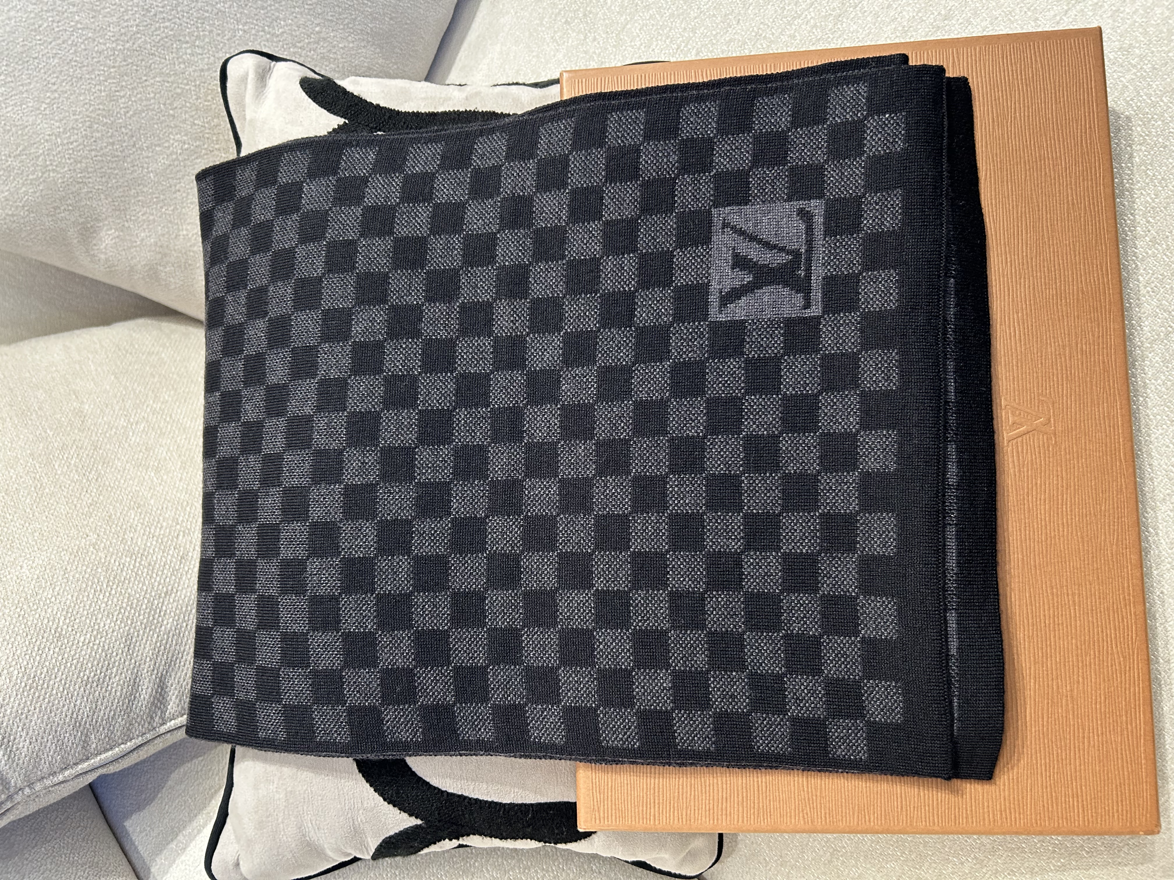 LOUIS VUITTON Echarpe Petit Scarf 402330 Damier 100%wool 100%Authentic,99%new✅Box