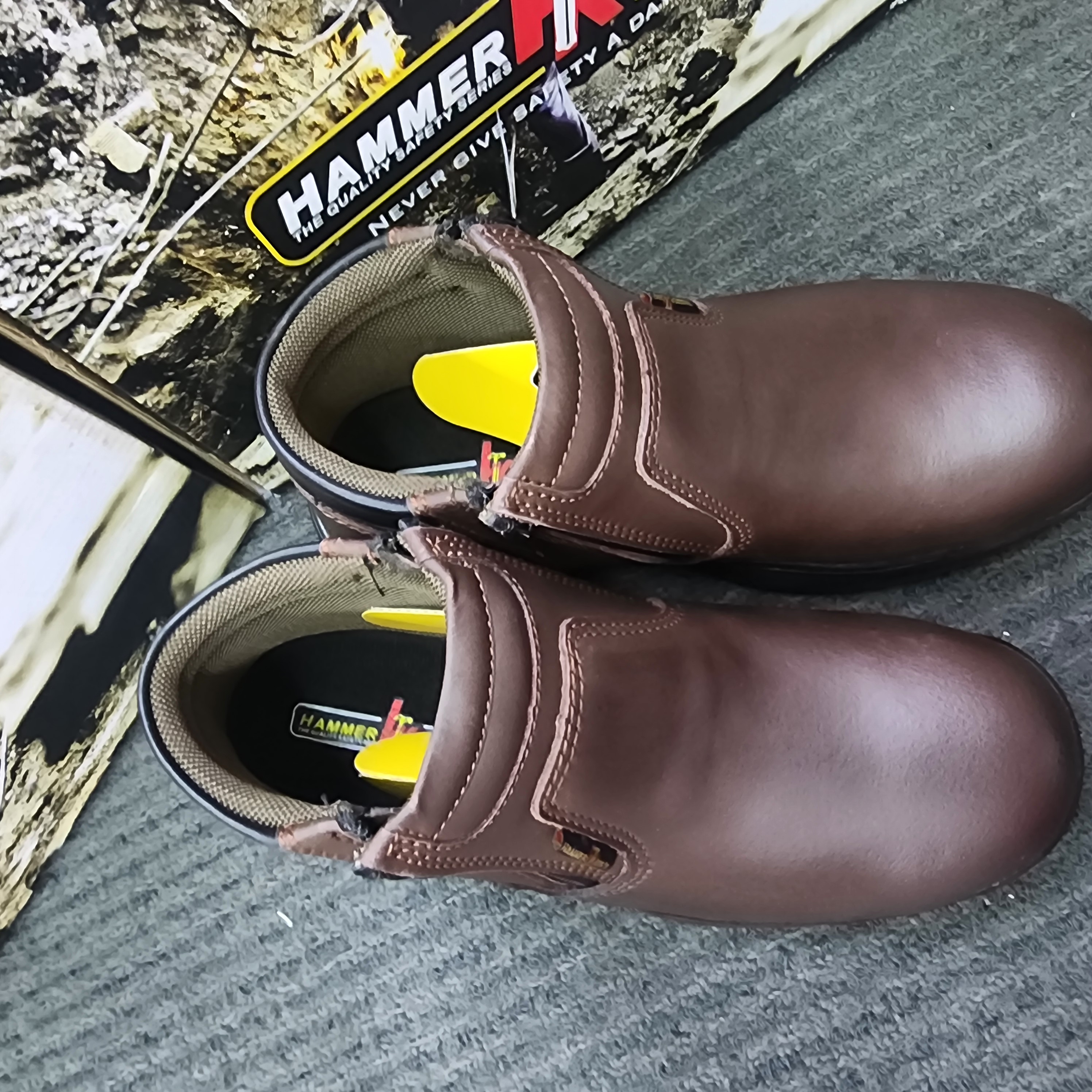 Hammer King HK 13013 Safety Shoes Boots Steel Toe Cap Steel Mid Plate Mid Cut Dual Zipper Premium Quality Genuine Leather SIRIM and DOSH Approved