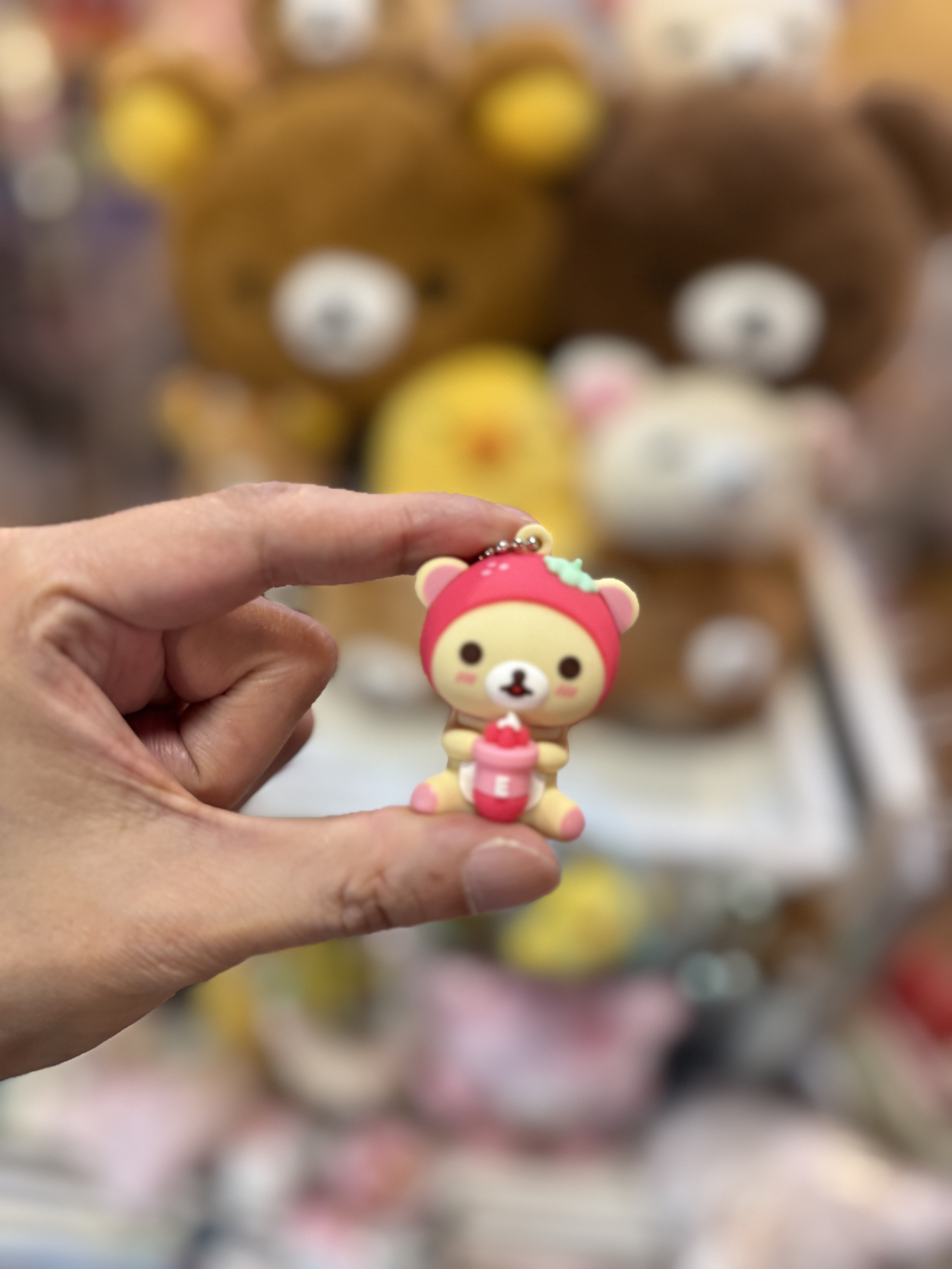 《現貨》全新韓國限定EDIYA COFFEE x Rilakkuma 士多啤梨造型匙扣磁石（隨機抽）