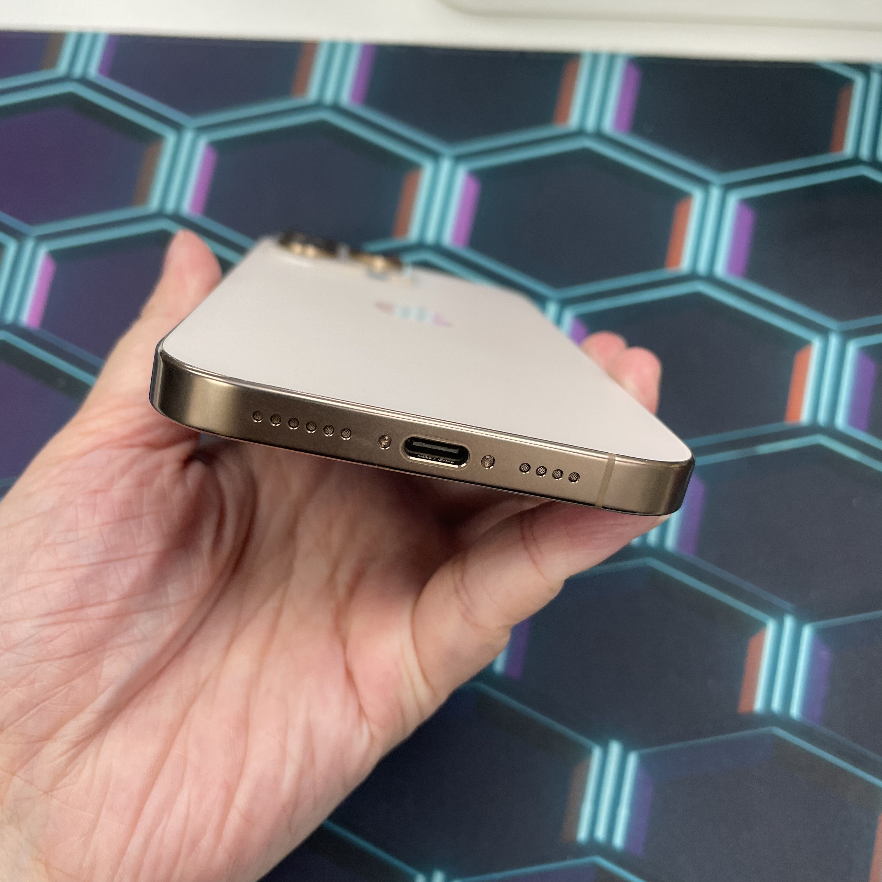 *6424 16 Promax 完美機 256GB 電84 沙色 gold