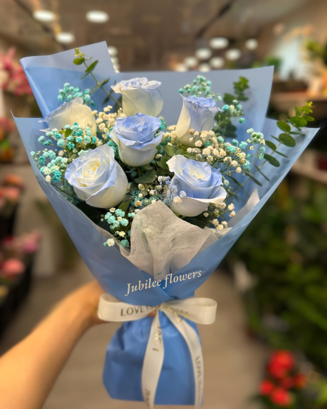 碎冰藍玫瑰花束