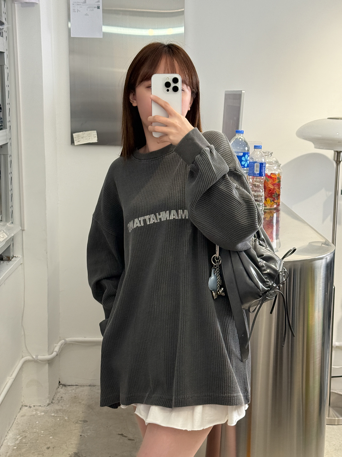 𝐌𝐚𝐧𝐡𝐚𝐭𝐭𝐚𝐧𝐬 𝐰𝐚𝐟𝐟𝐥𝐞 𝐤𝐧𝐢𝐭 𝐥𝐨𝐧𝐠 𝐬𝐥𝐞𝐞𝐯𝐞 𝐭𝐨𝐩