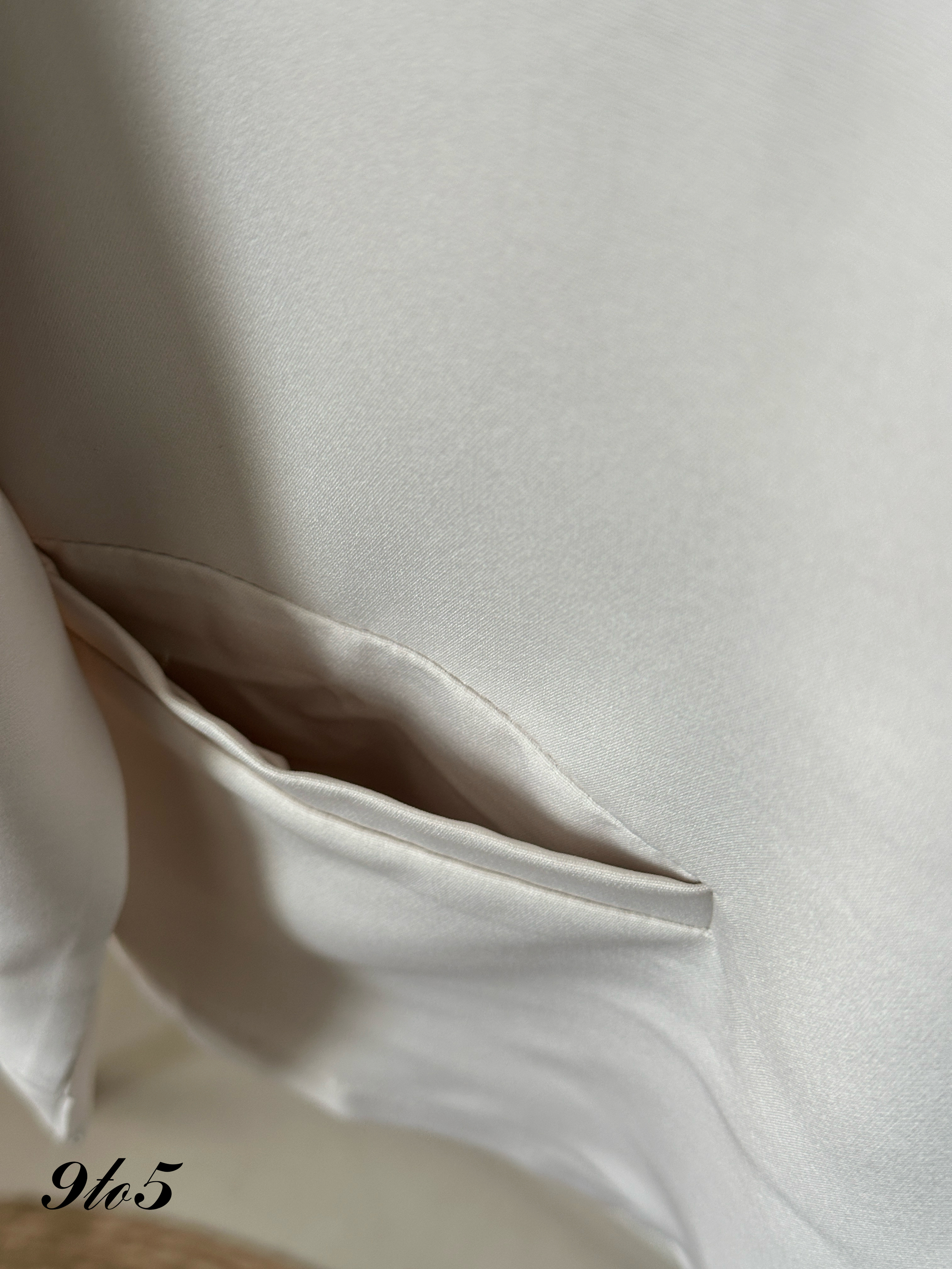 T4079 Long Sleeve Blazer - Beige & Black