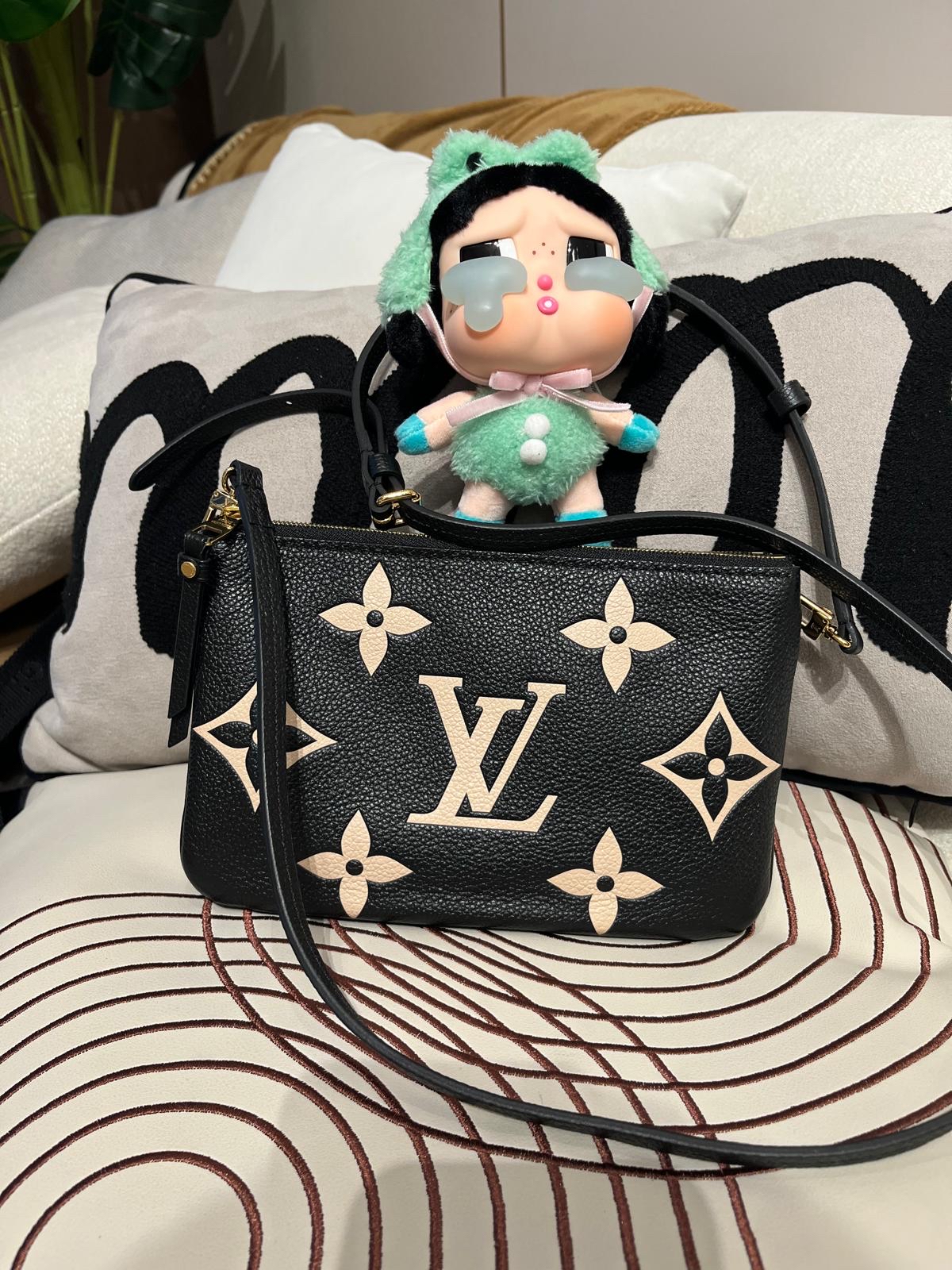 Lv Pochette Double Zipped Giant calfskin 100%Authentict,98%new✅dust bag 