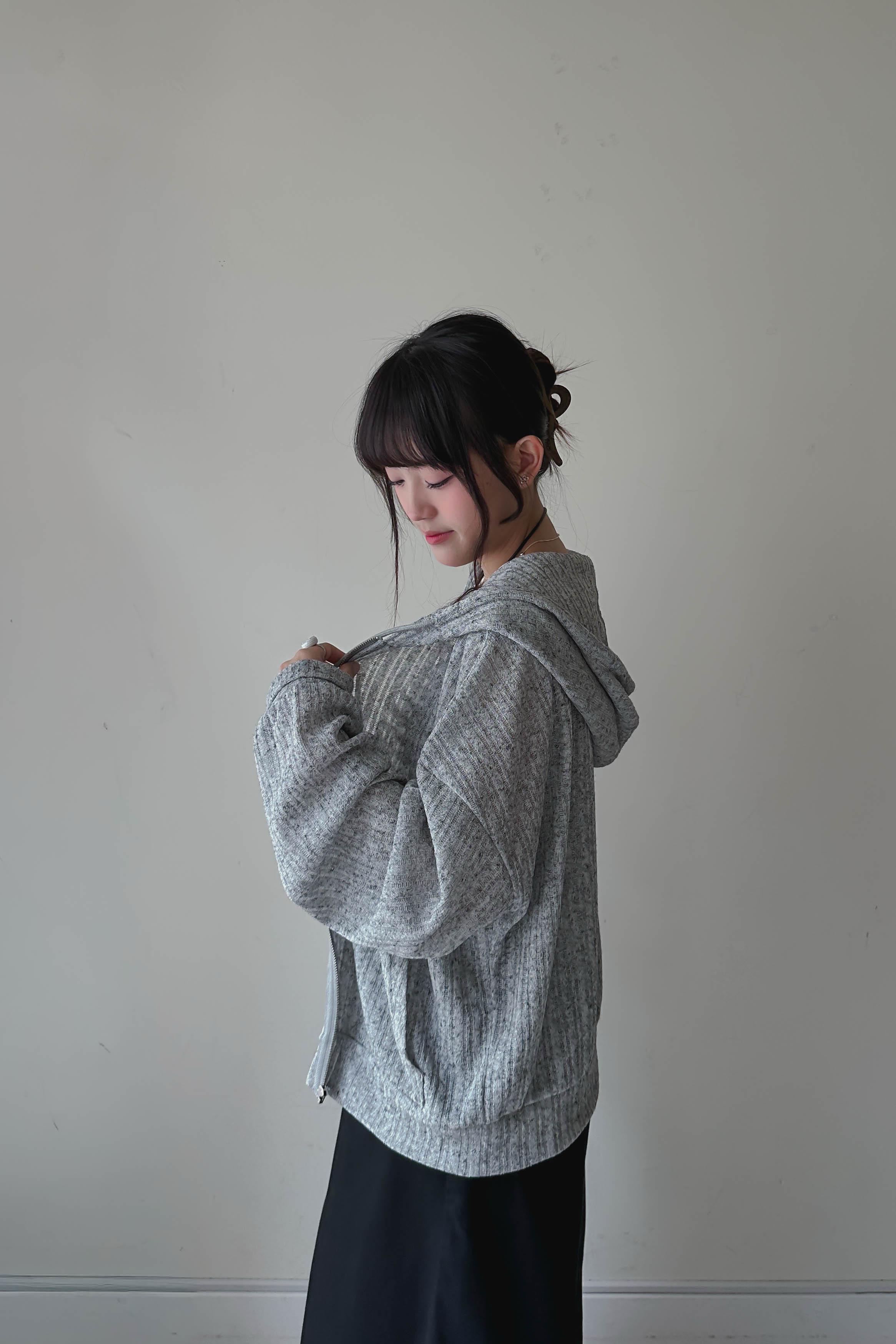 慵懶半透膚暗紋連帽外套 (兩色入)