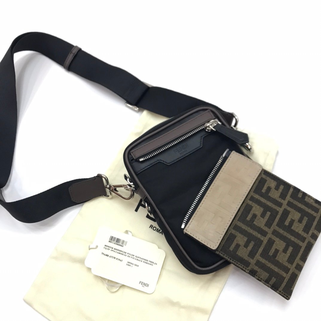 Fendi messenger discount bag price