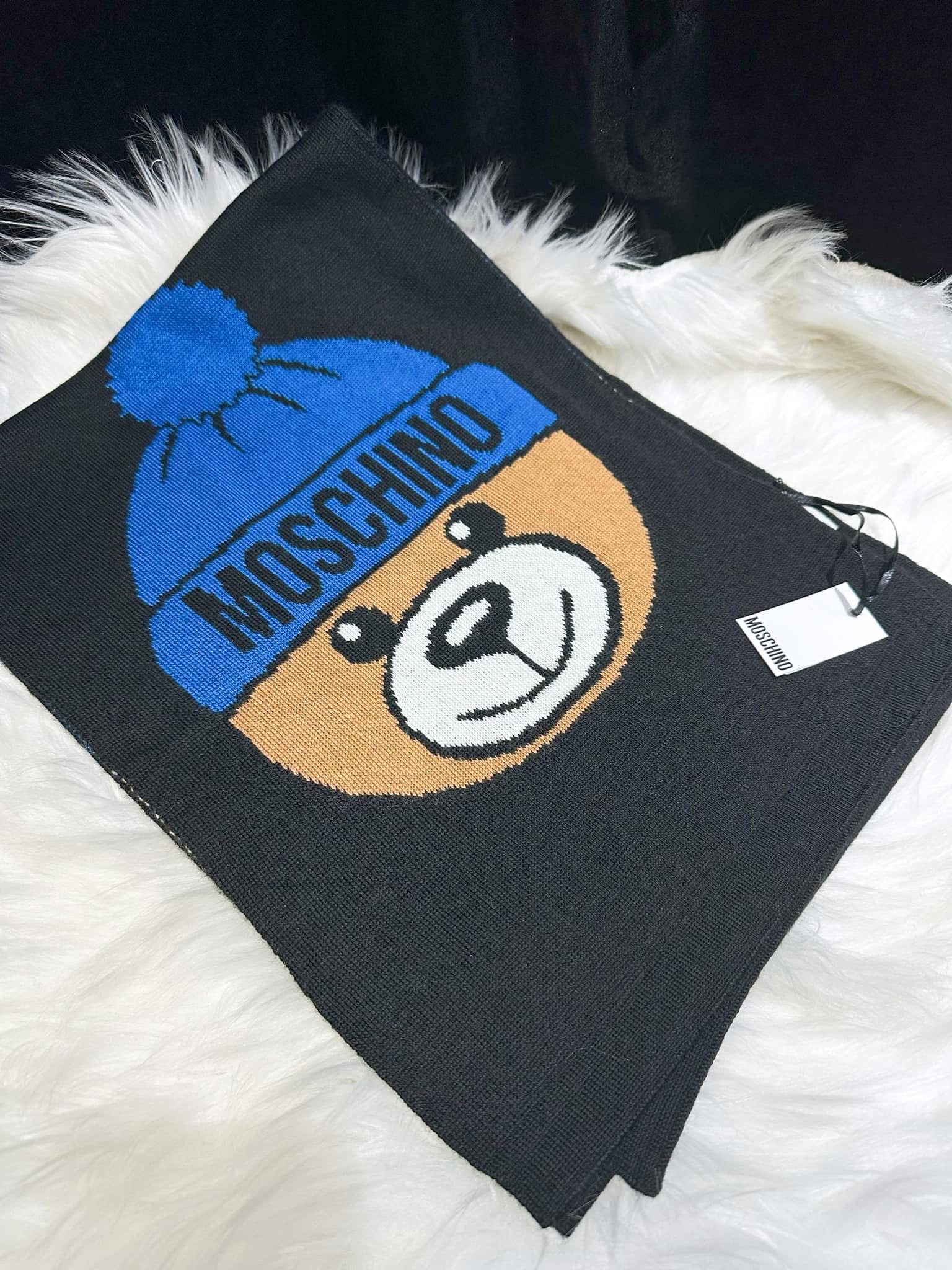 Moschino scarf 30635 bear/hat/blk