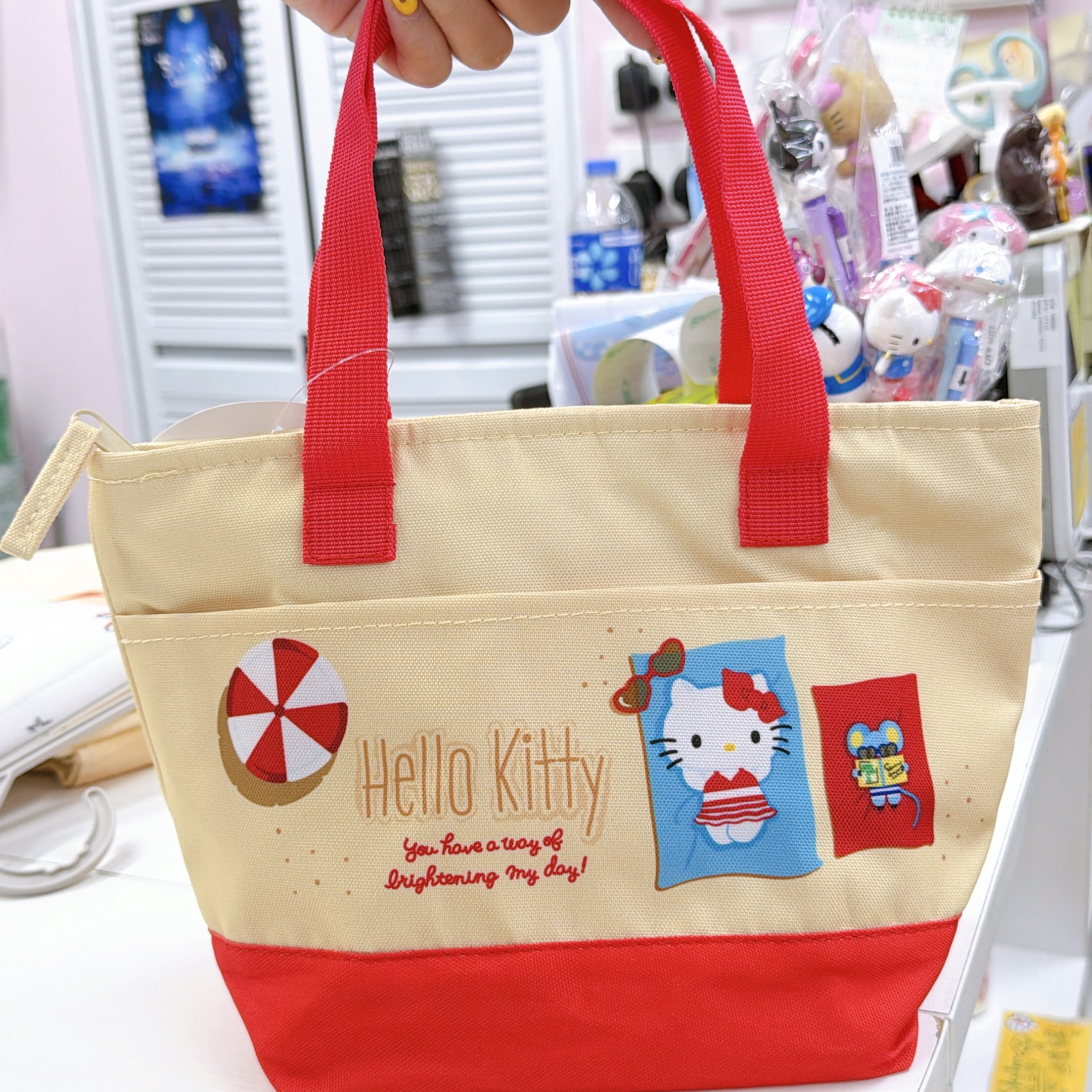 日本Hello Kitty夏天黑皮系列保溫飯袋