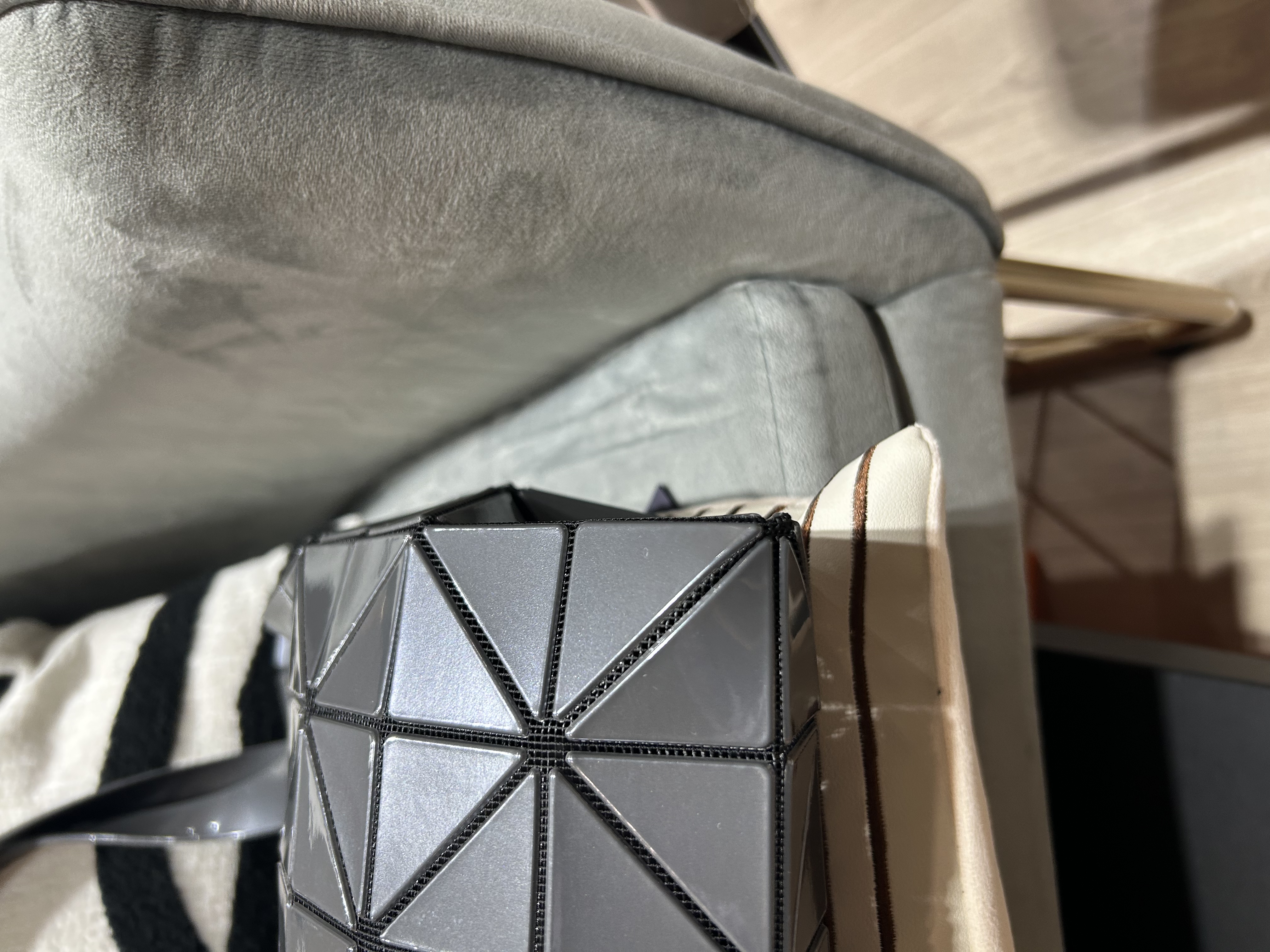 Issey Miyake Bao Bao Zip Tote Bag Boston bag 100%Authentic,98%mew  