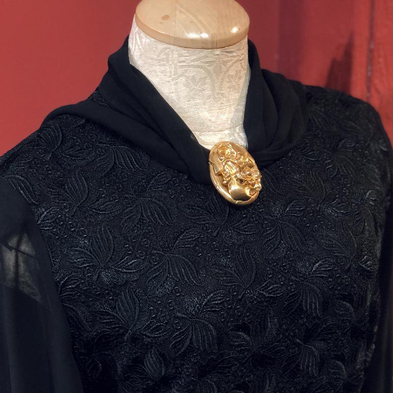 Antique Sophisticated Turn of Century Golden Dress Clip (AC065)