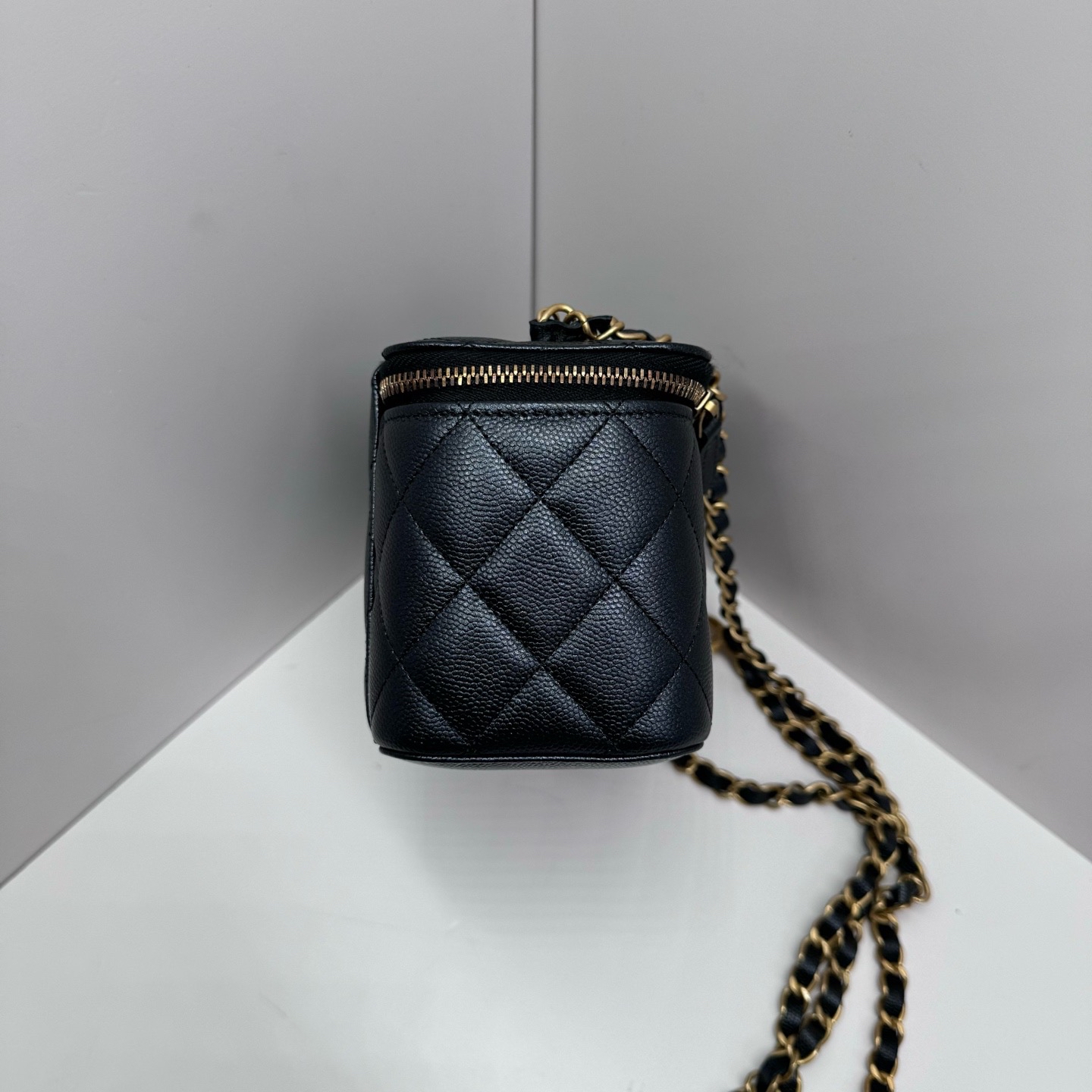 [Unused Item] Chanel 24S vanity bag 