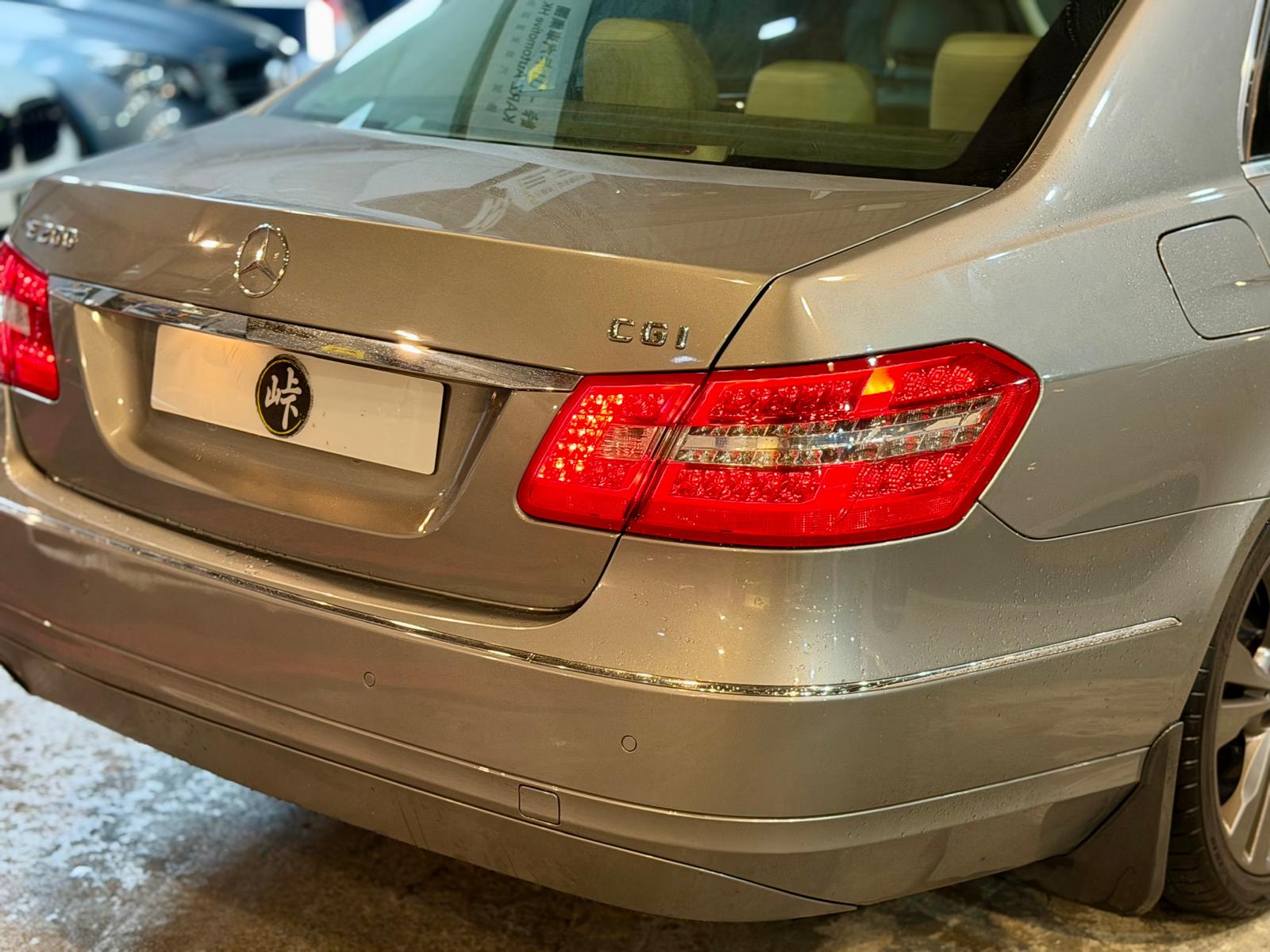 Mercedes-Benz E200 Avantgarde 2011