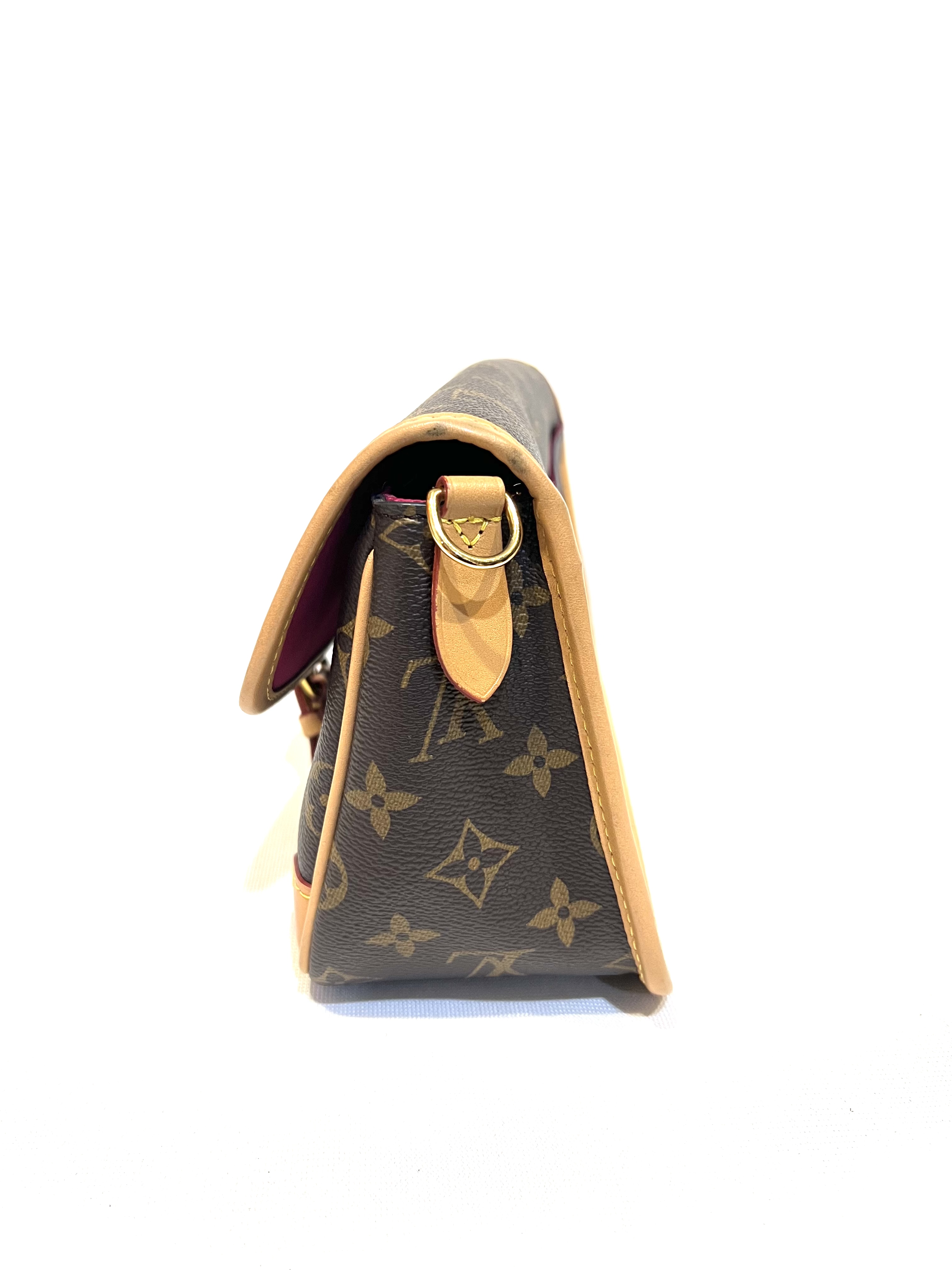 Pre-Owned Louis Vuitton Diane / Product Code: 26041120