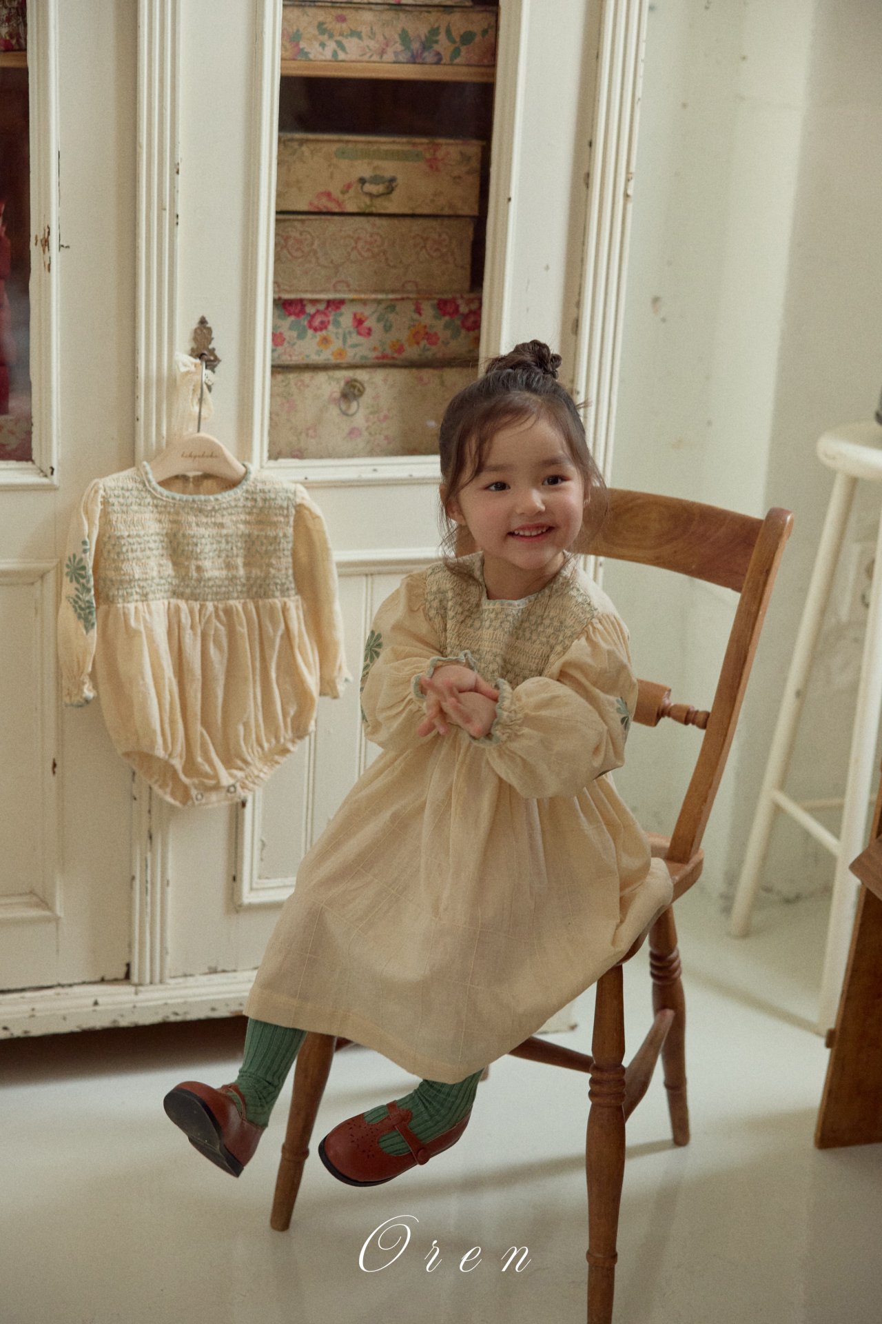 刺繡花花 Jumpsuit / 連身裙