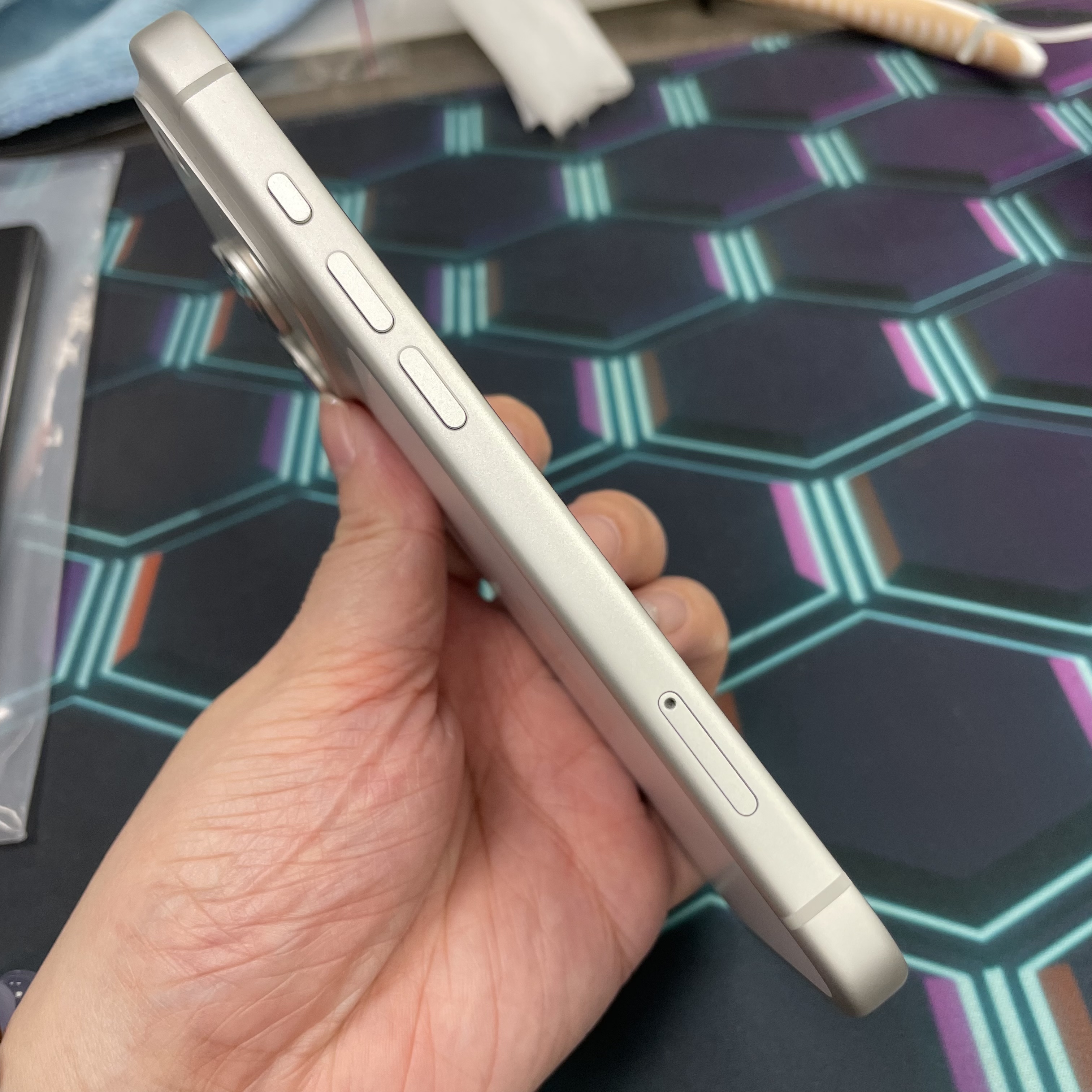 *8208 17 Pro 完美機 512GB 電90 銀色 sliver