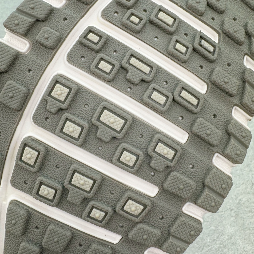 Nike P-6000 FN6837-012 