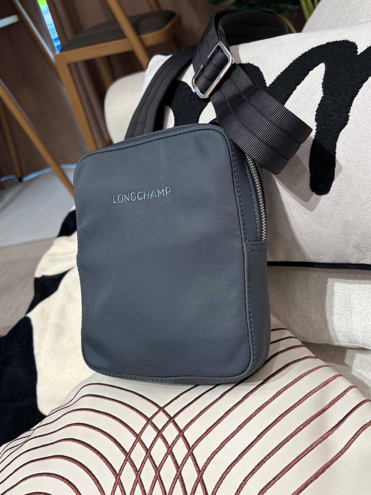 Longchamp Nylon Crossbody Bag 100%Authentic, 99%New
