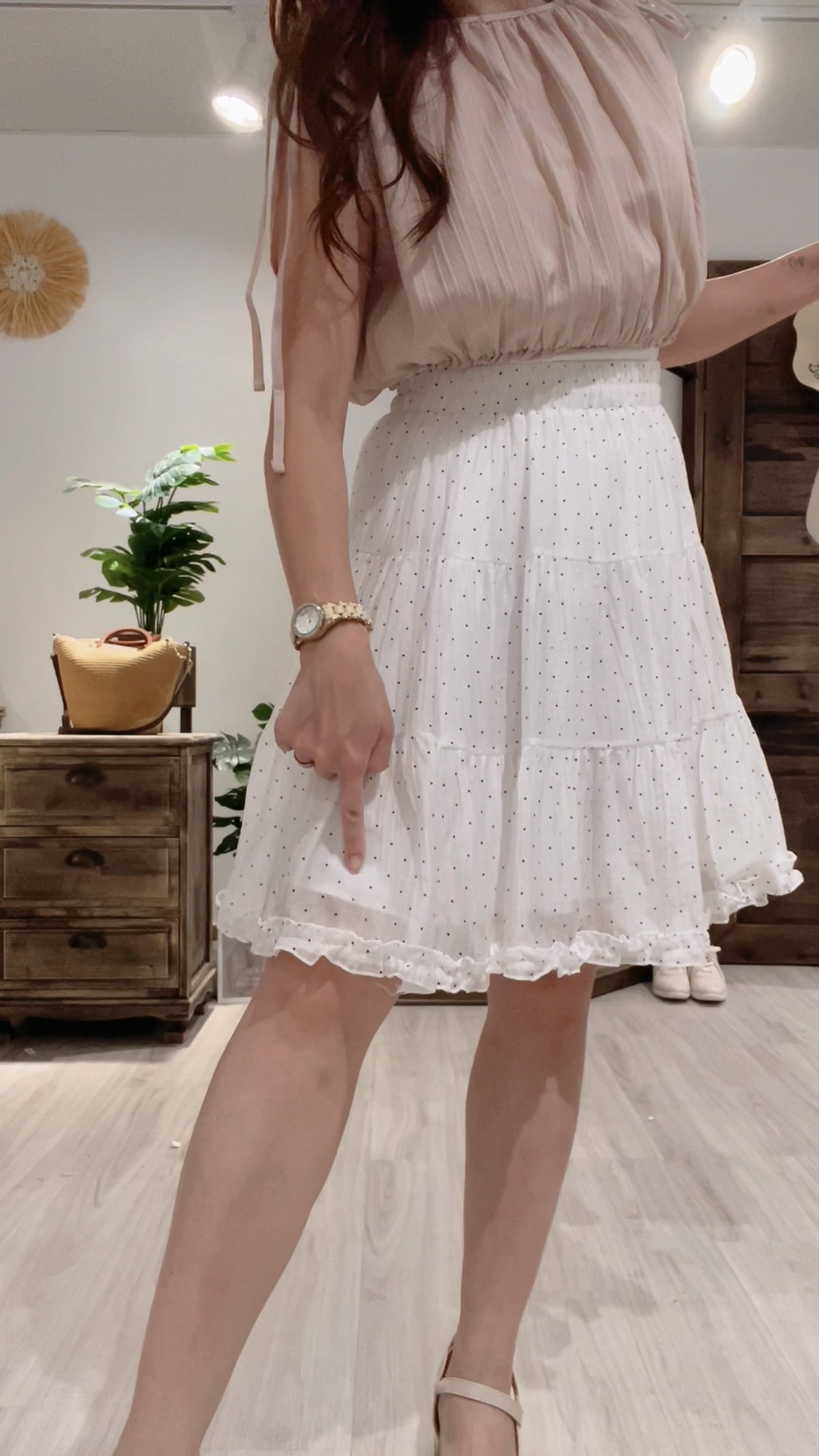 輕盈木耳邊小點點半截裙(KR)[白色]369833