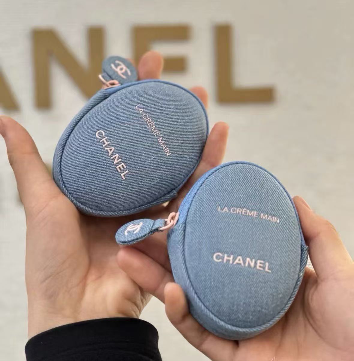 香奈兒丹寧系列化妝包