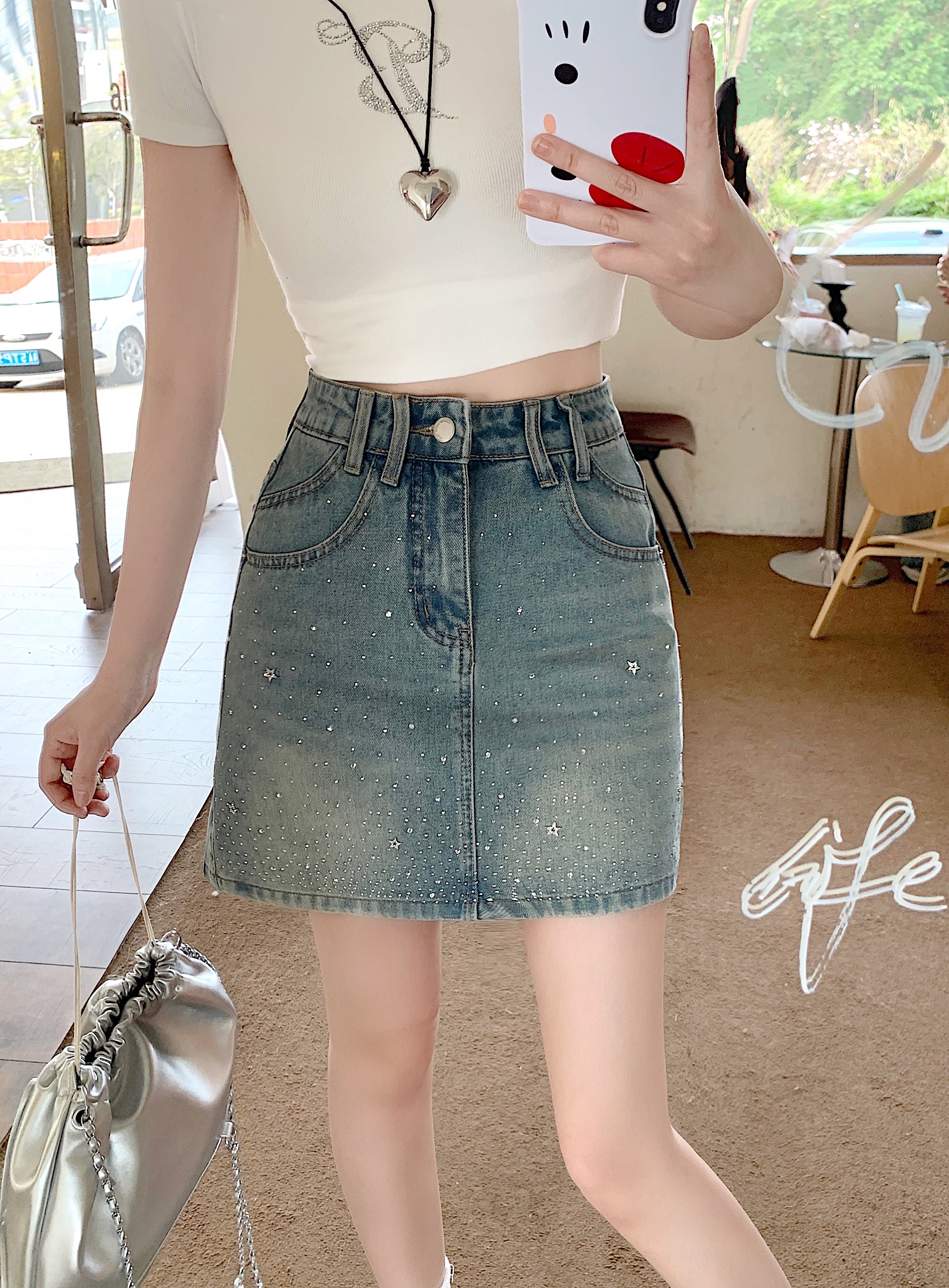 B84(66129) 韩版时尚JEANS烫钻星星显瘦蓝短裙 