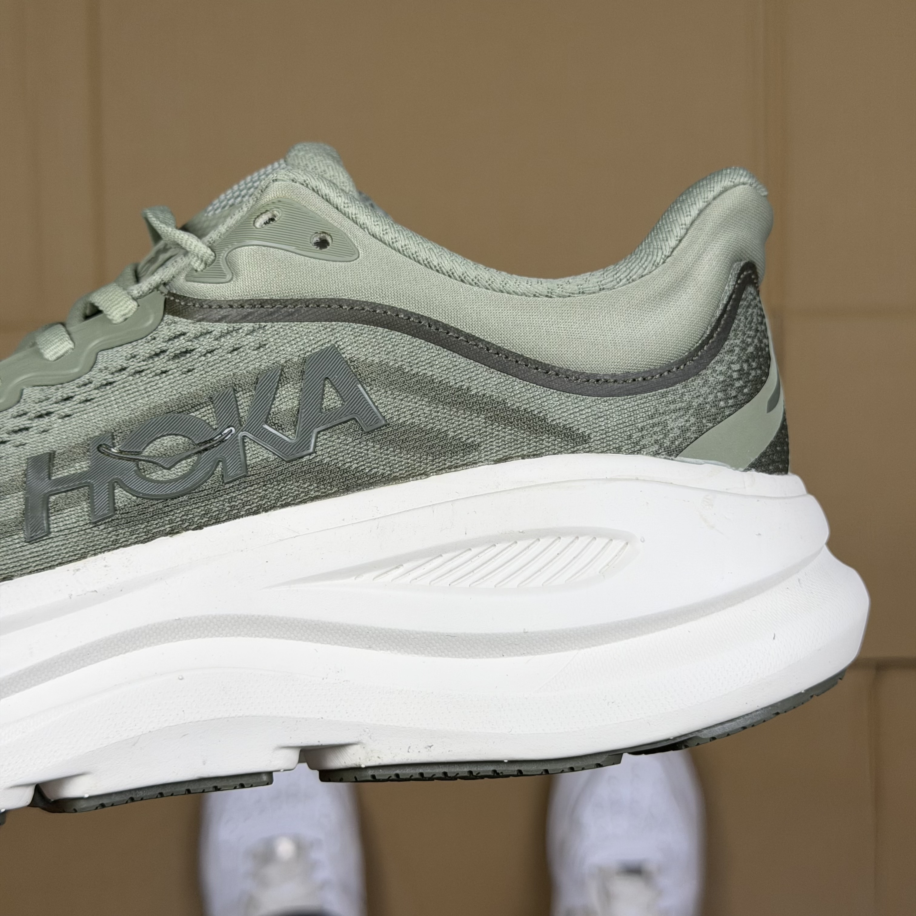 Hoka One One Bondi 9