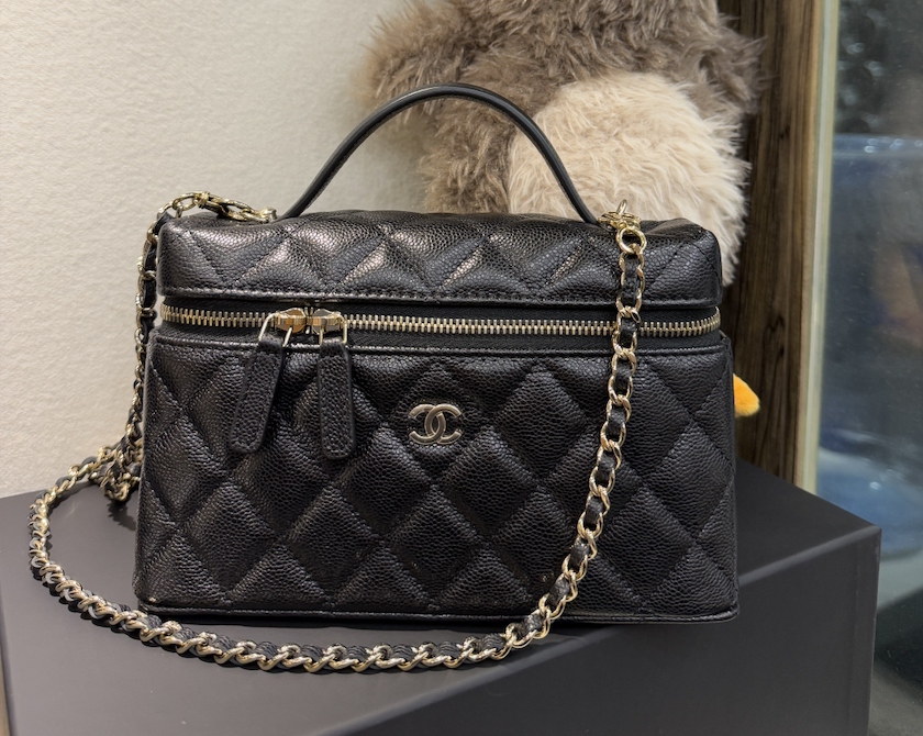 Chanel AP4385 top handle vanity 25C LP 100%Authentic, unused ✅收據✅晶片✅塵袋,✅box  size:W17 x 19.5 x 5 cm