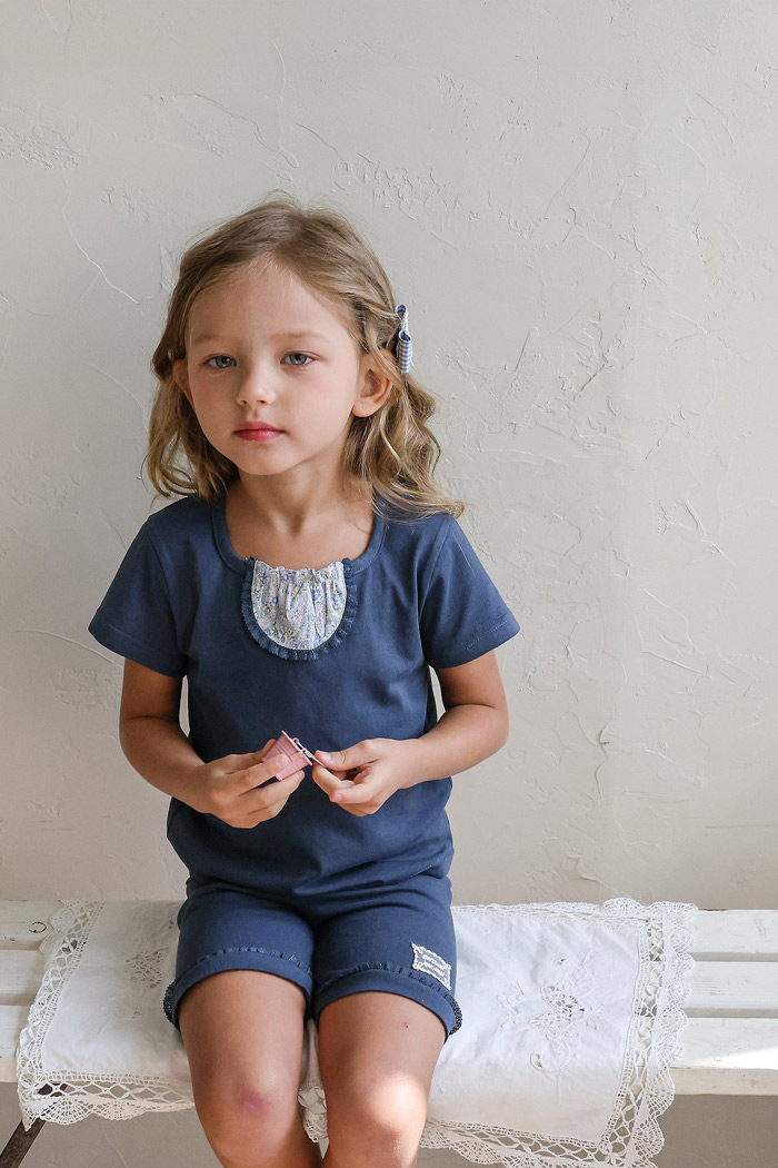 🇰🇷Puella_Flo tee