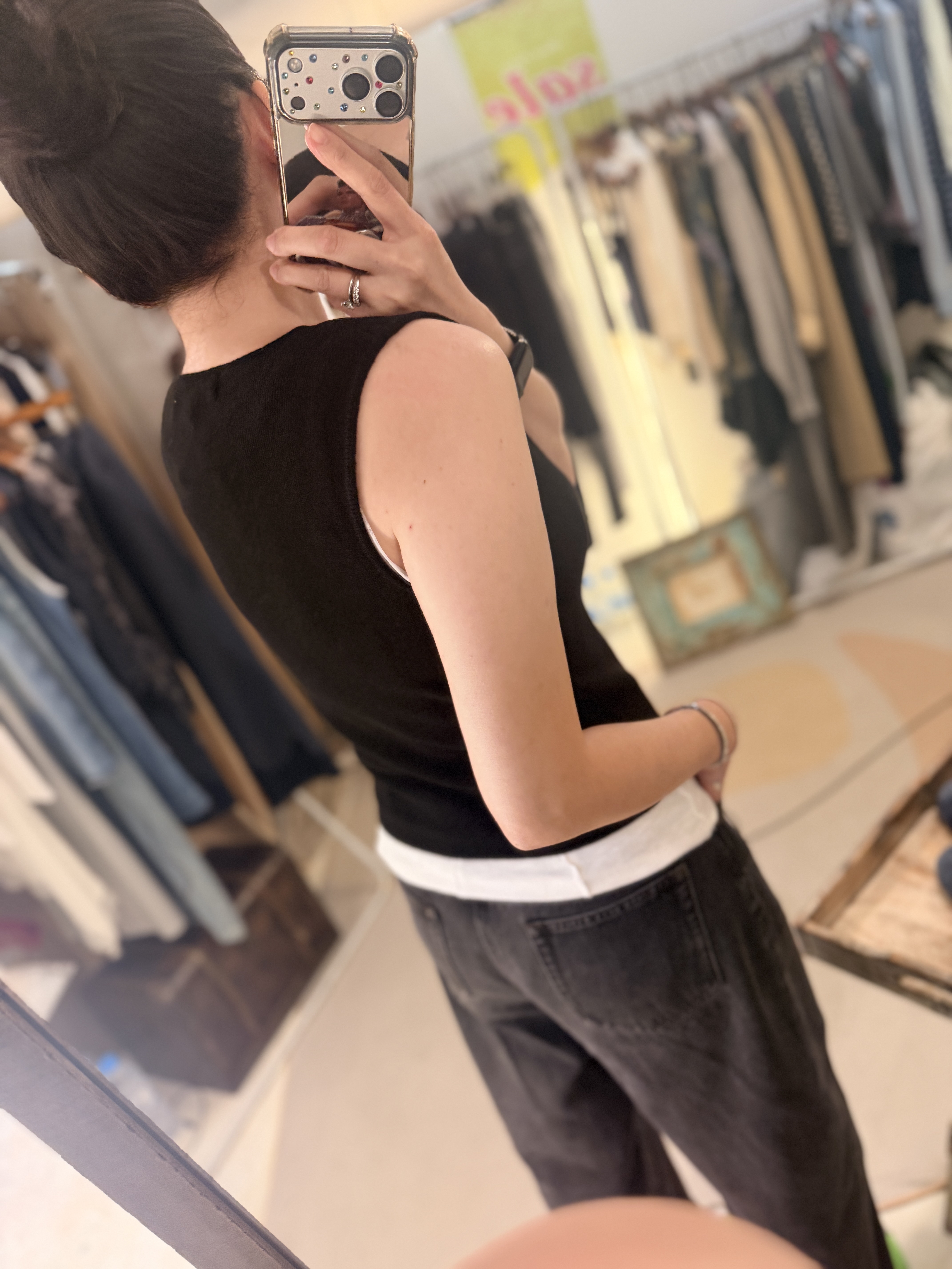 Skinny vest outer