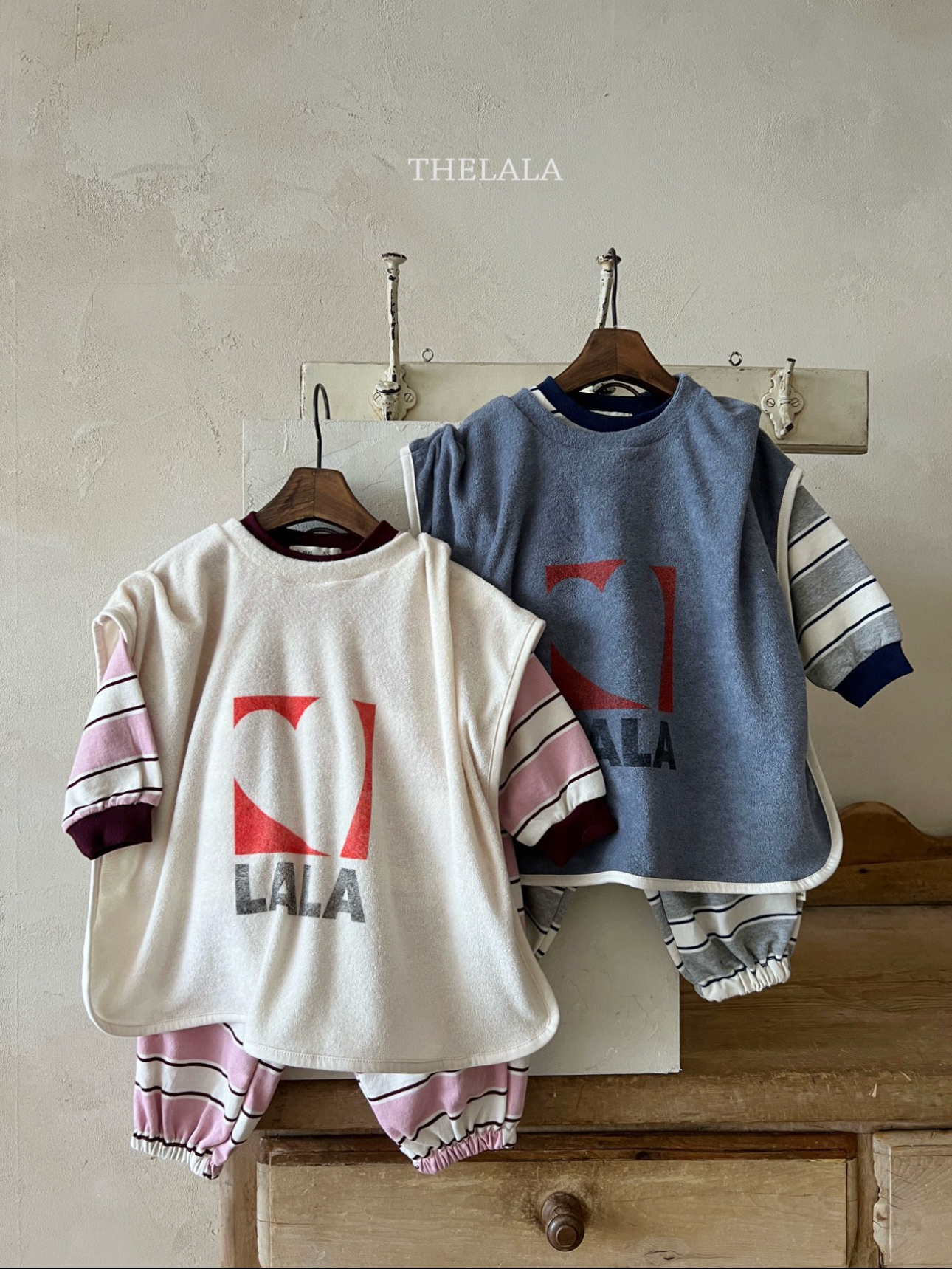 🌸預訂 韓國直送🌸🇰🇷THELALA兩色標誌刺繡章條紋上下套裝