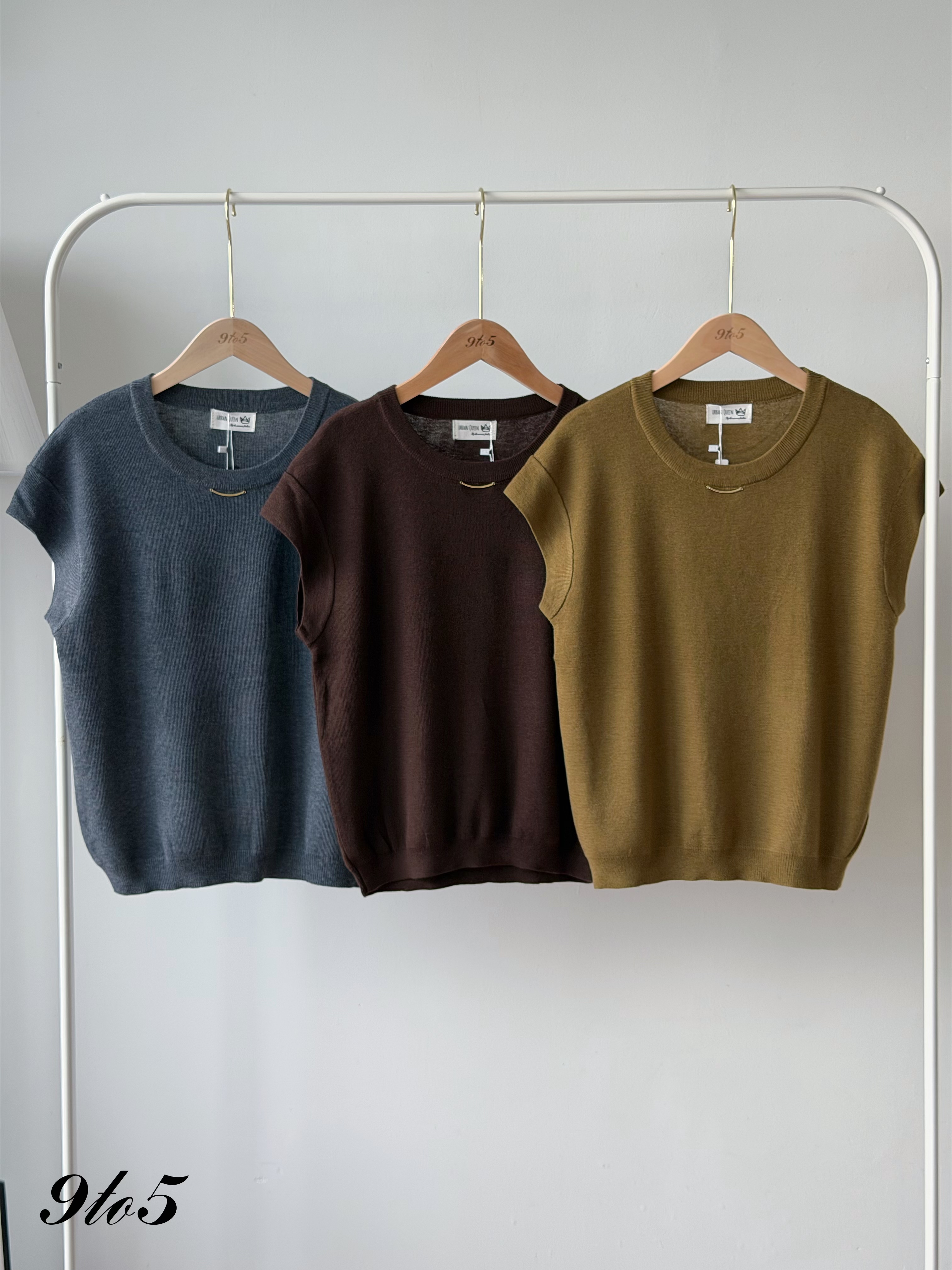 T4543 Round Neck Knit Top - 5 Colors 