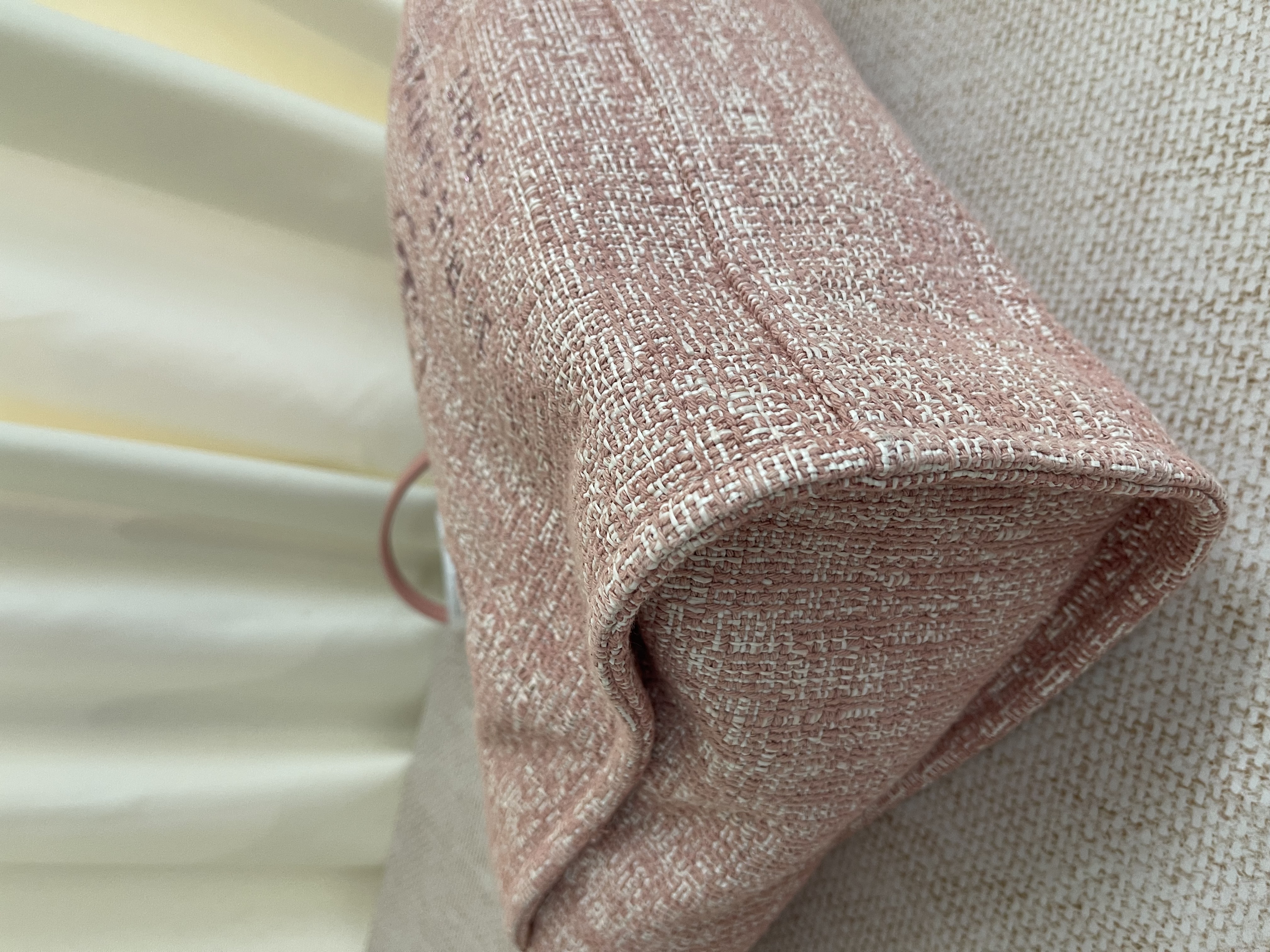 Pre-owned Chanel Deauville MM / Product Code: 26022804