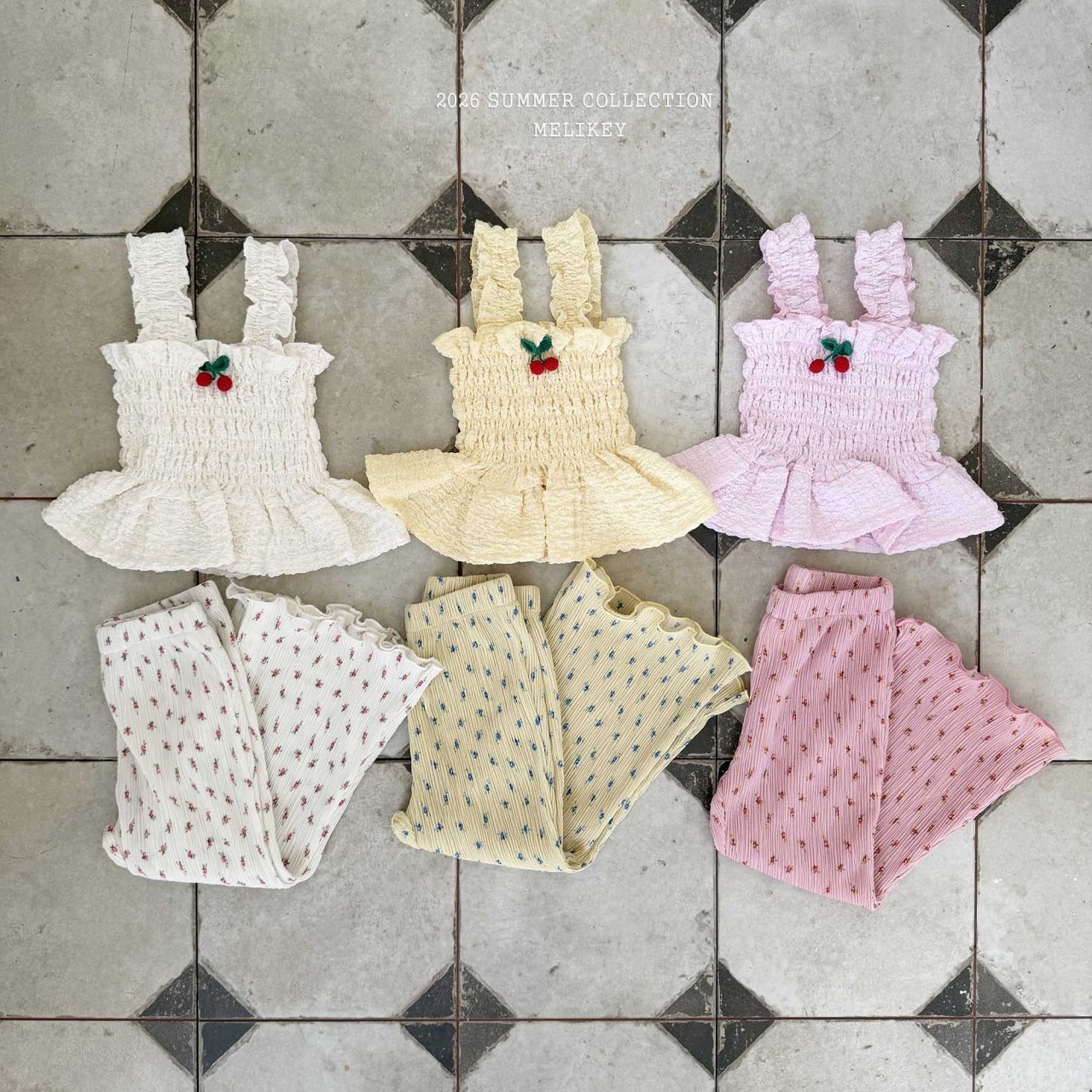 Floral Pleated Pants