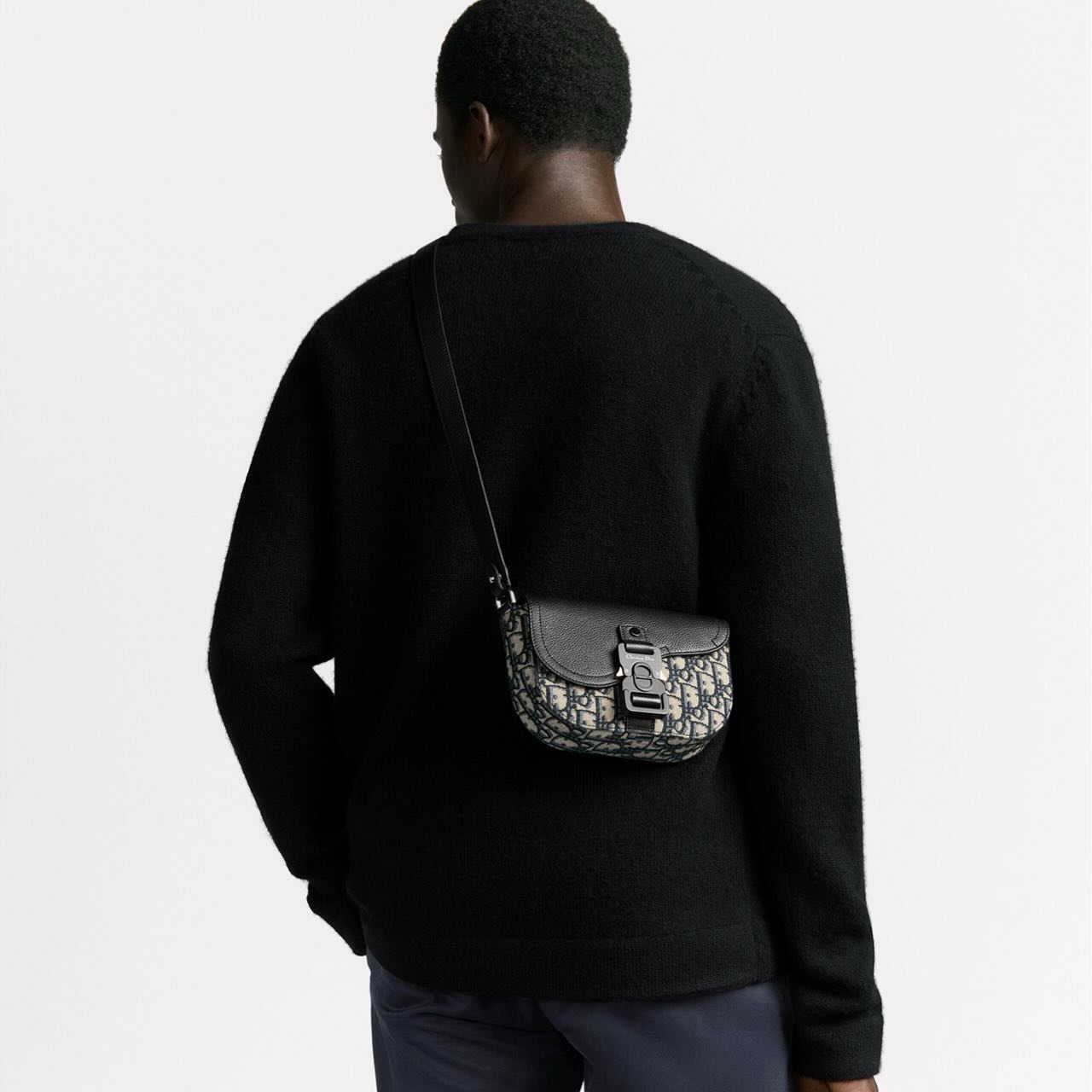 DIOR 🤍PRE OWNED Saddle 米白色緹花郵差包 2026年 全套有單🖤