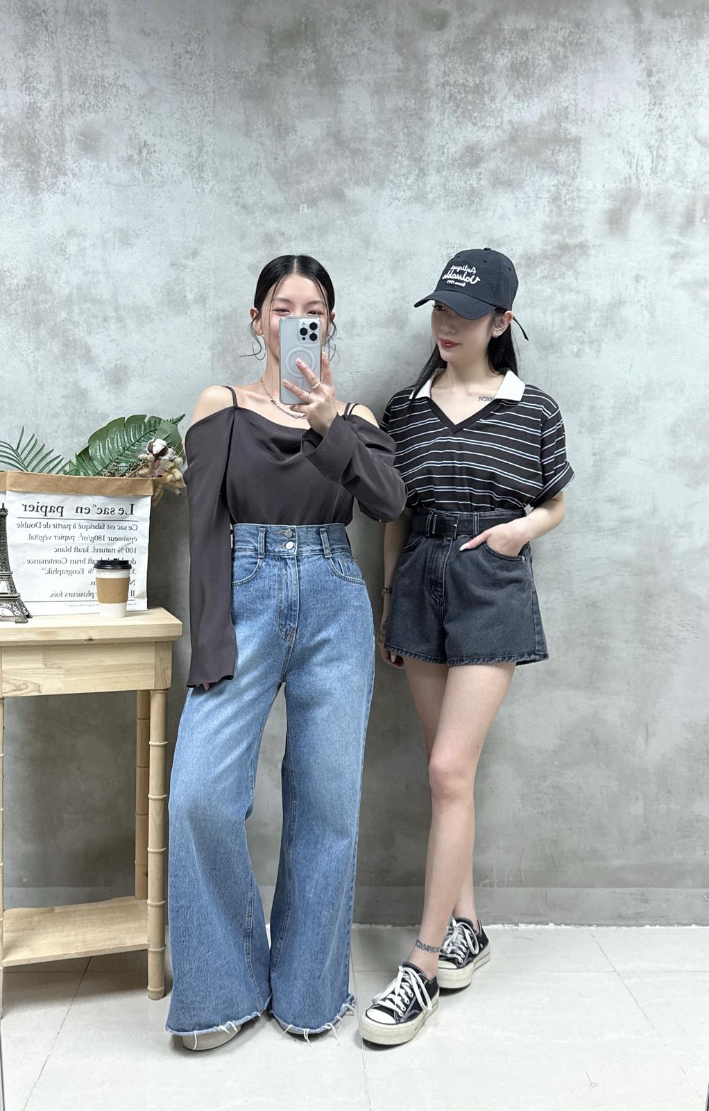 E09 滑料一字領Top