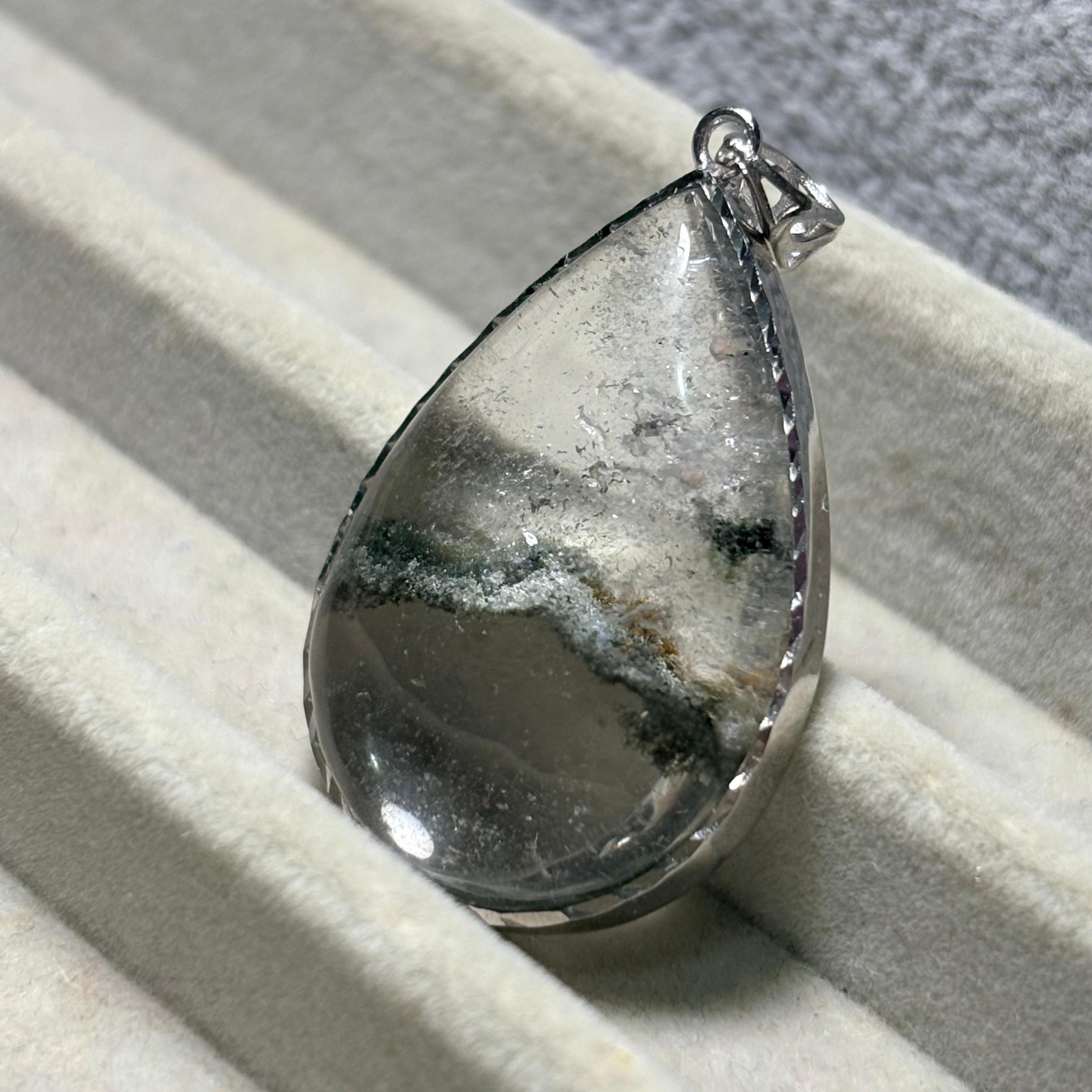 綠幽靈吊墜 重9.69克 （附送證書）No19-5842