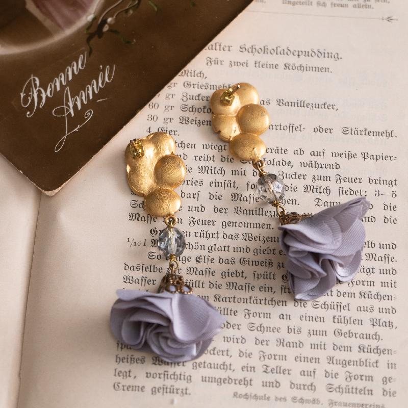 Modern Handmade in Italy Timeless Floral Blossom Fabric Flower Long Stud Earrings - Lavender